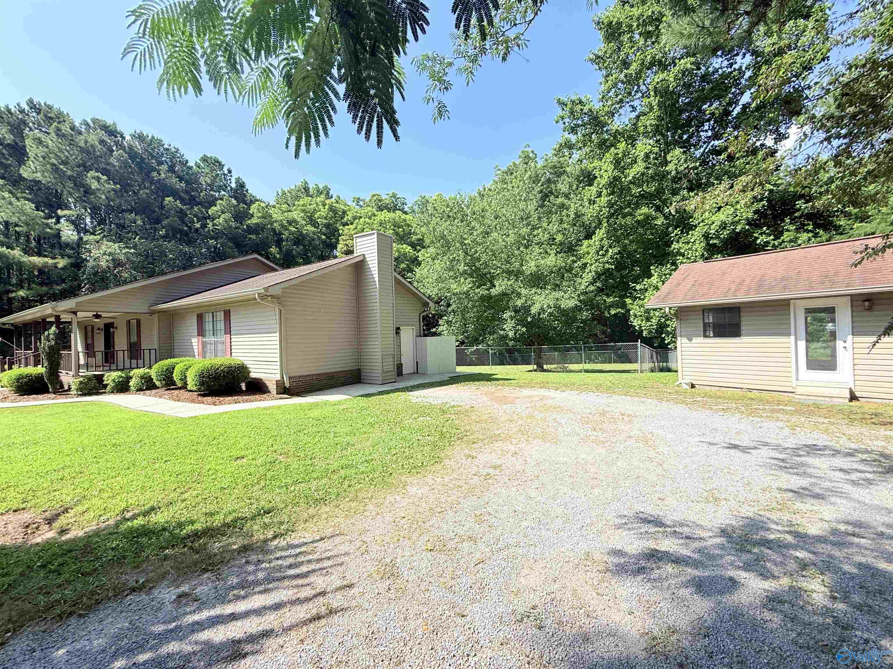 90 Bayside Lane