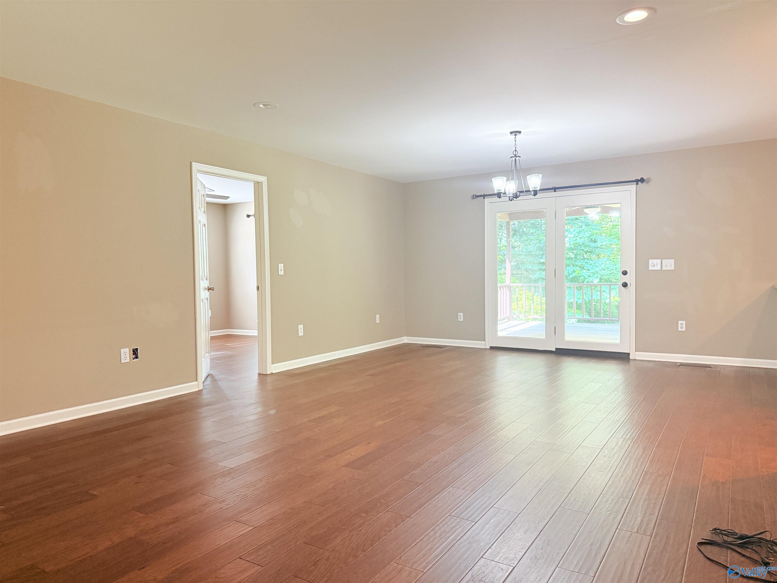 90 Bayside Lane