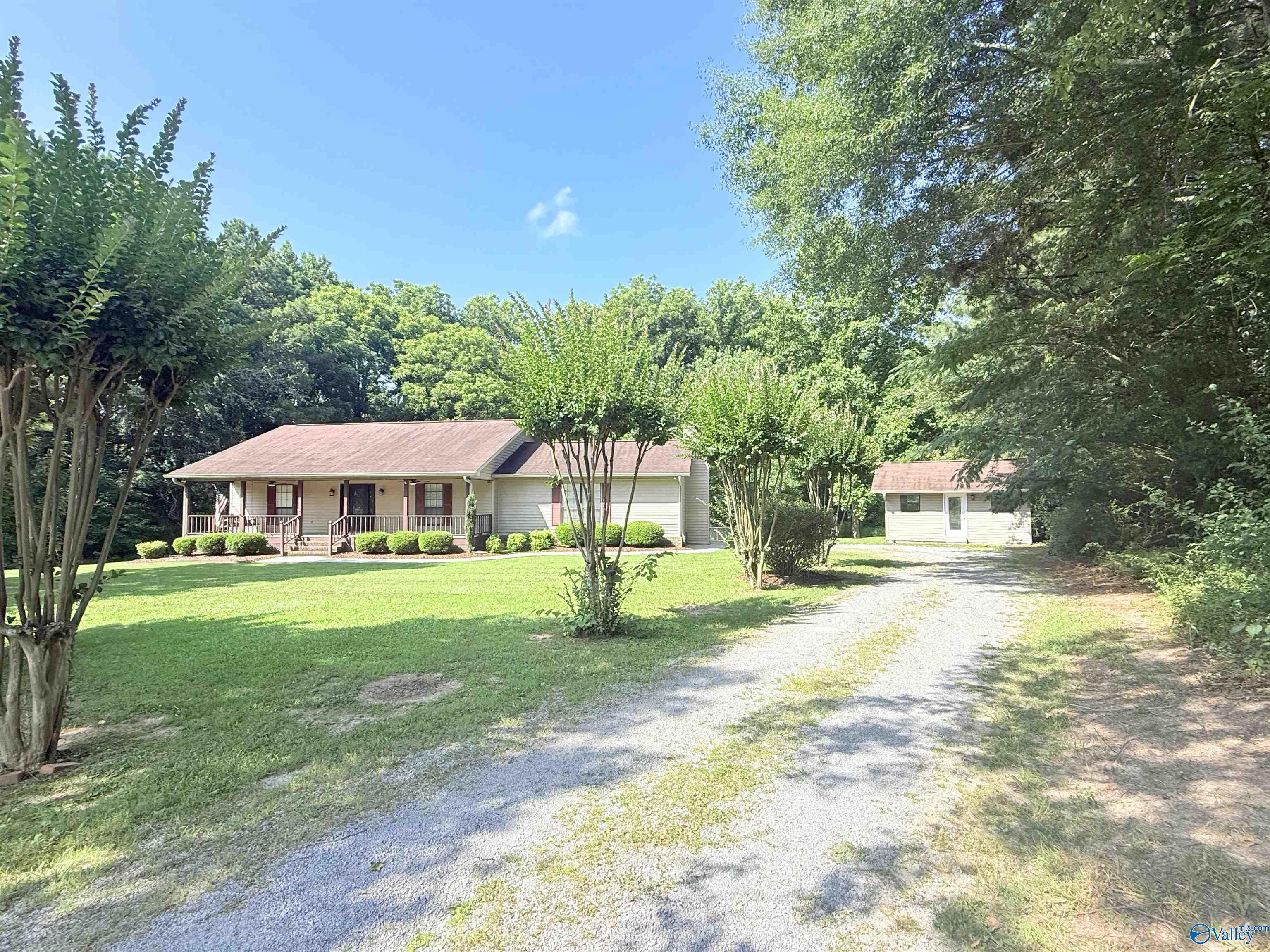 90 Bayside Lane