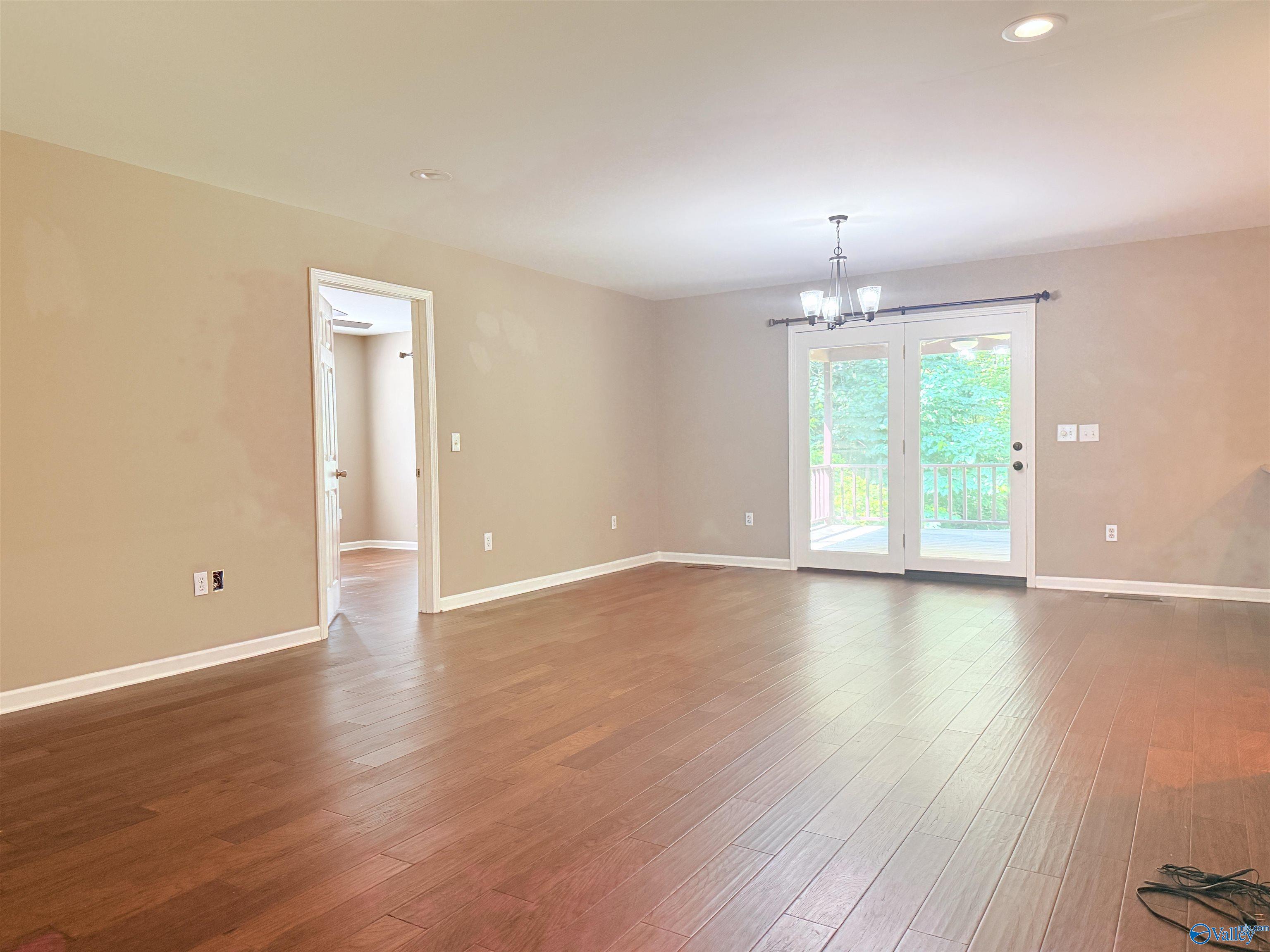 90 Bayside Lane