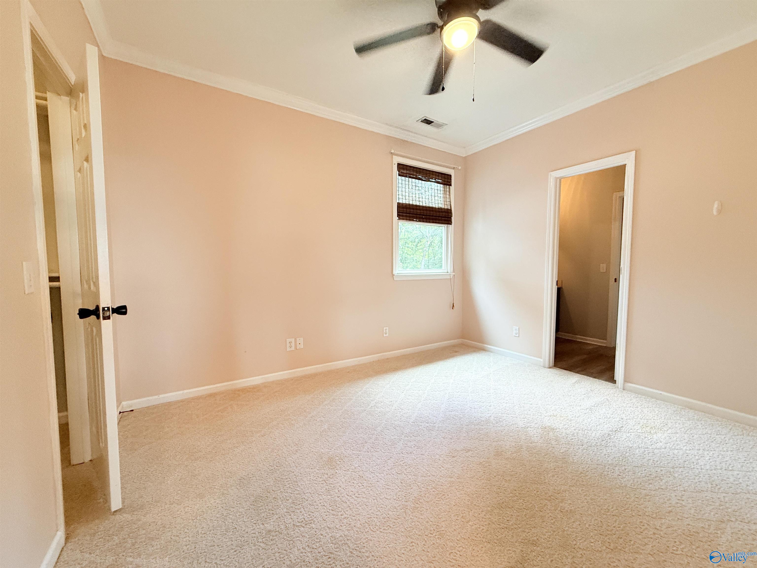 2032 Hualapai Lane