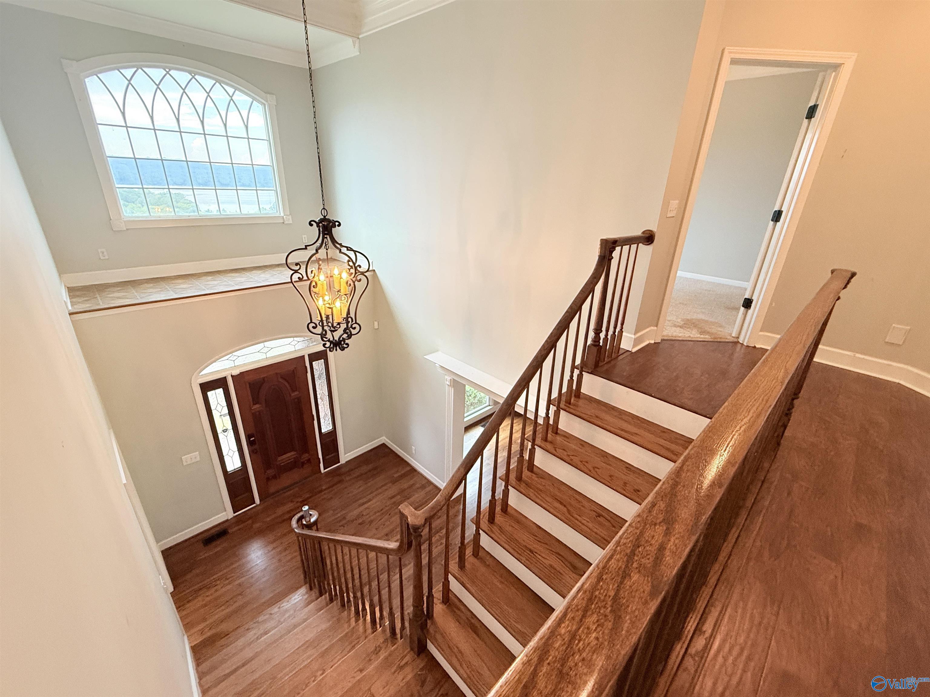 2032 Hualapai Lane