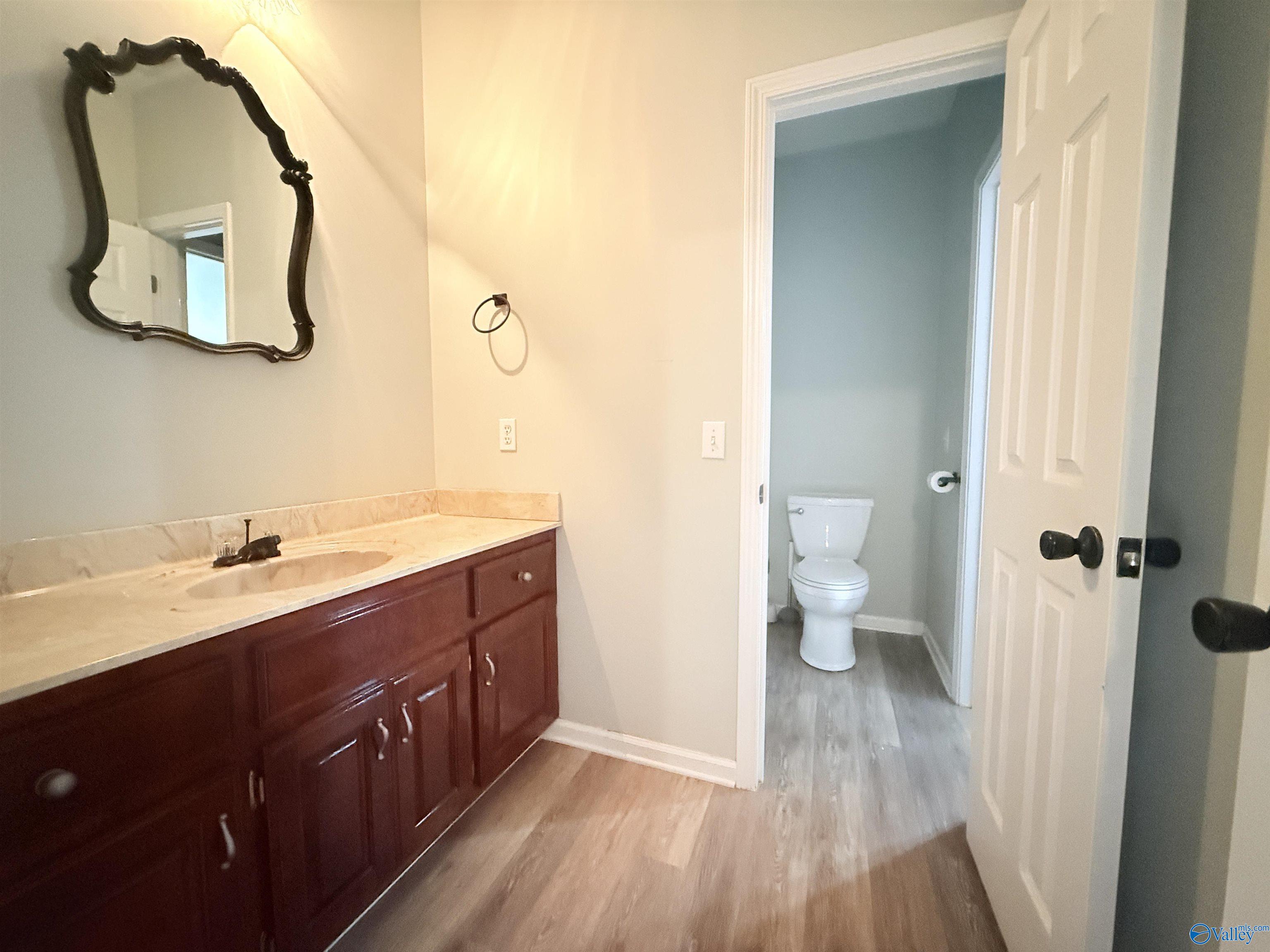 2032 Hualapai Lane