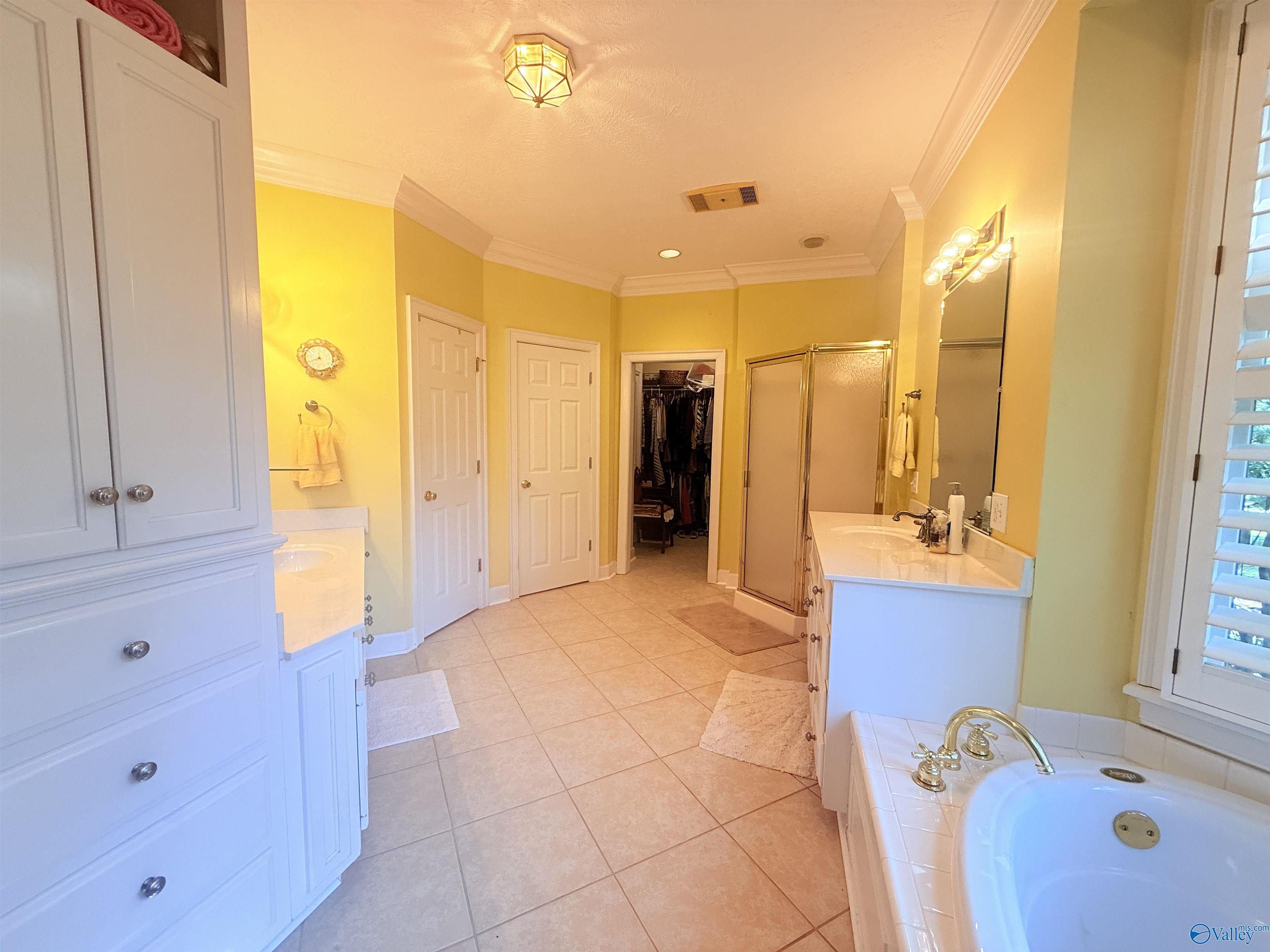 20 Savannah Circle