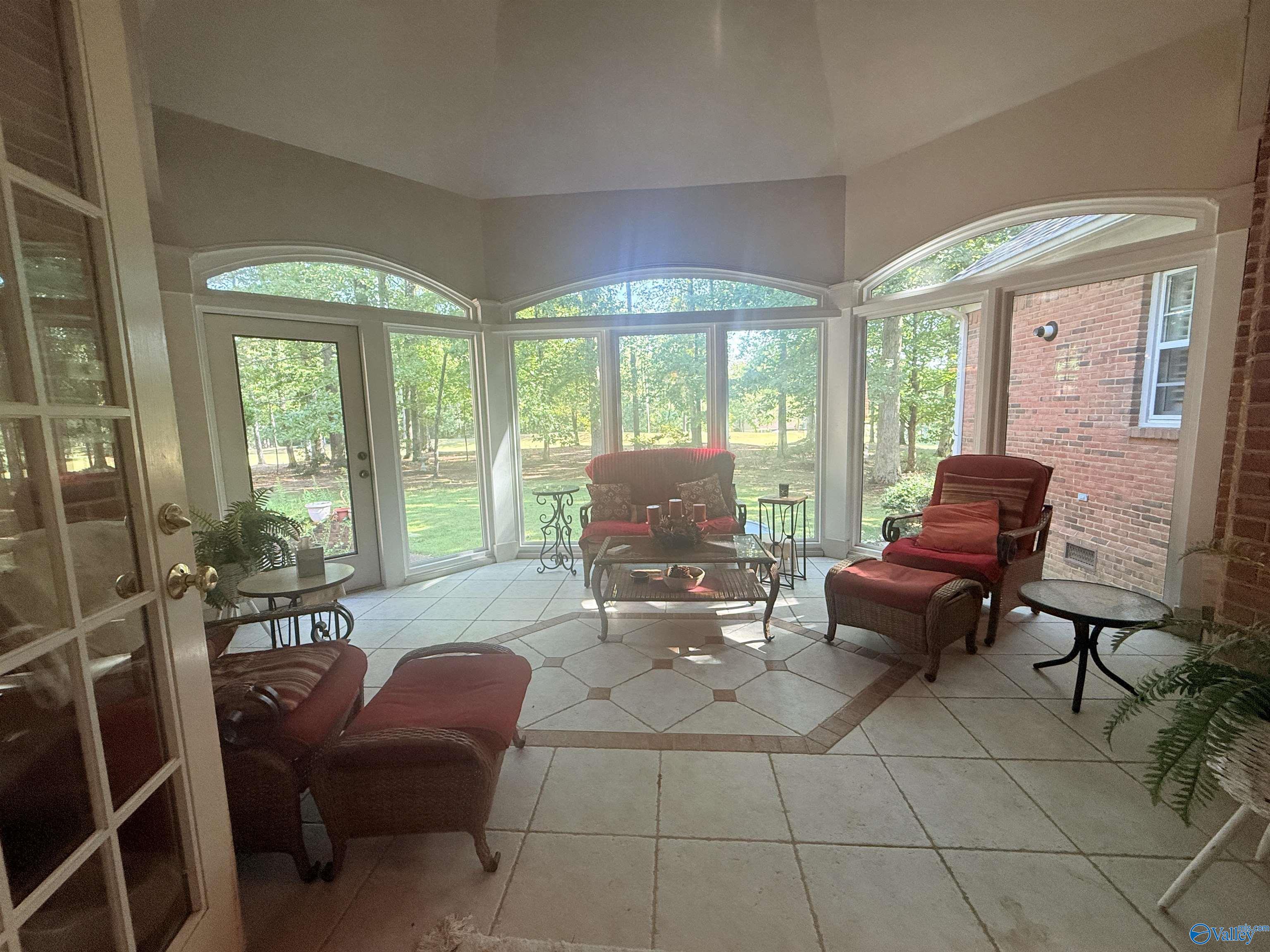 20 Savannah Circle