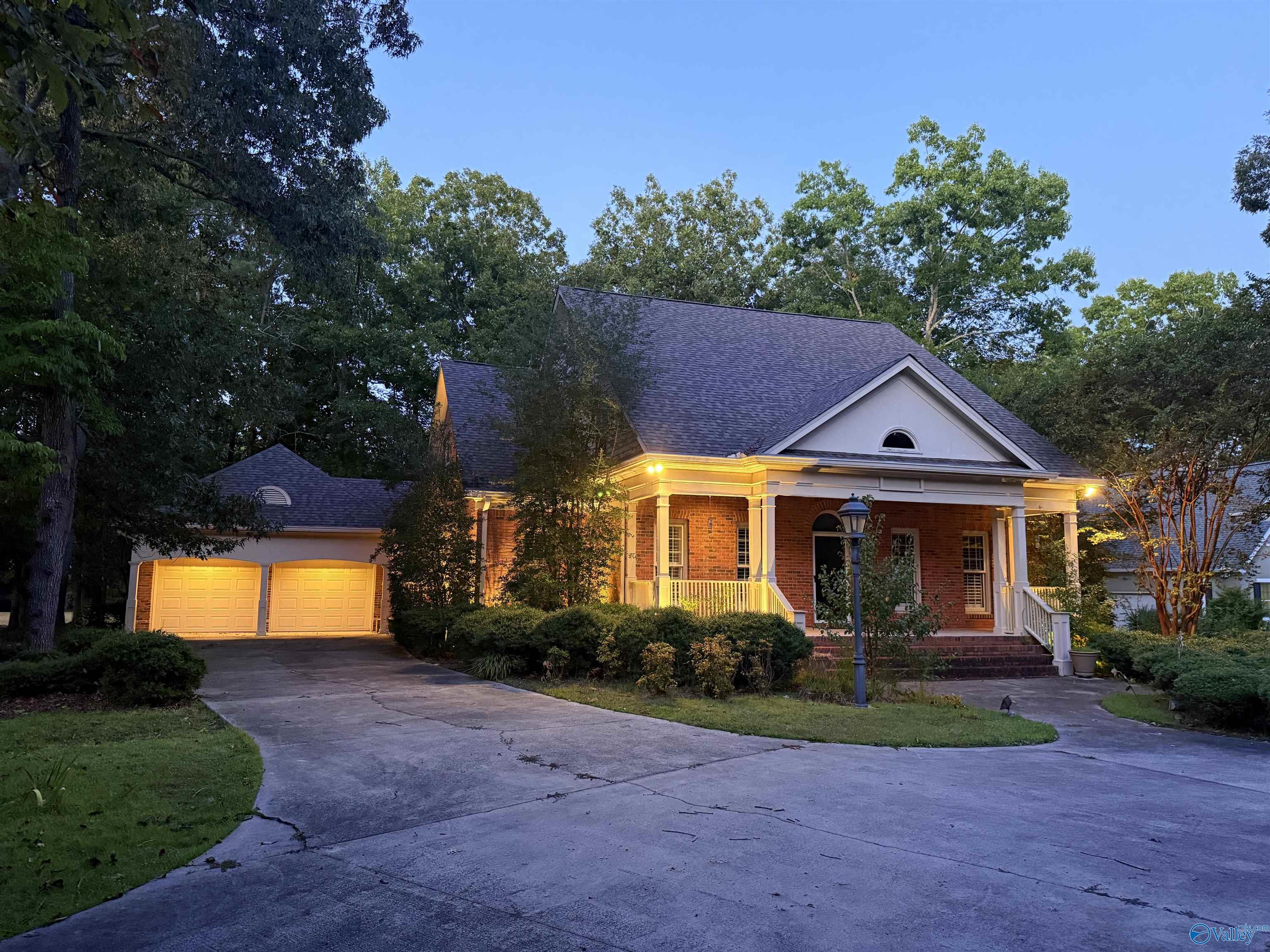 20 Savannah Circle