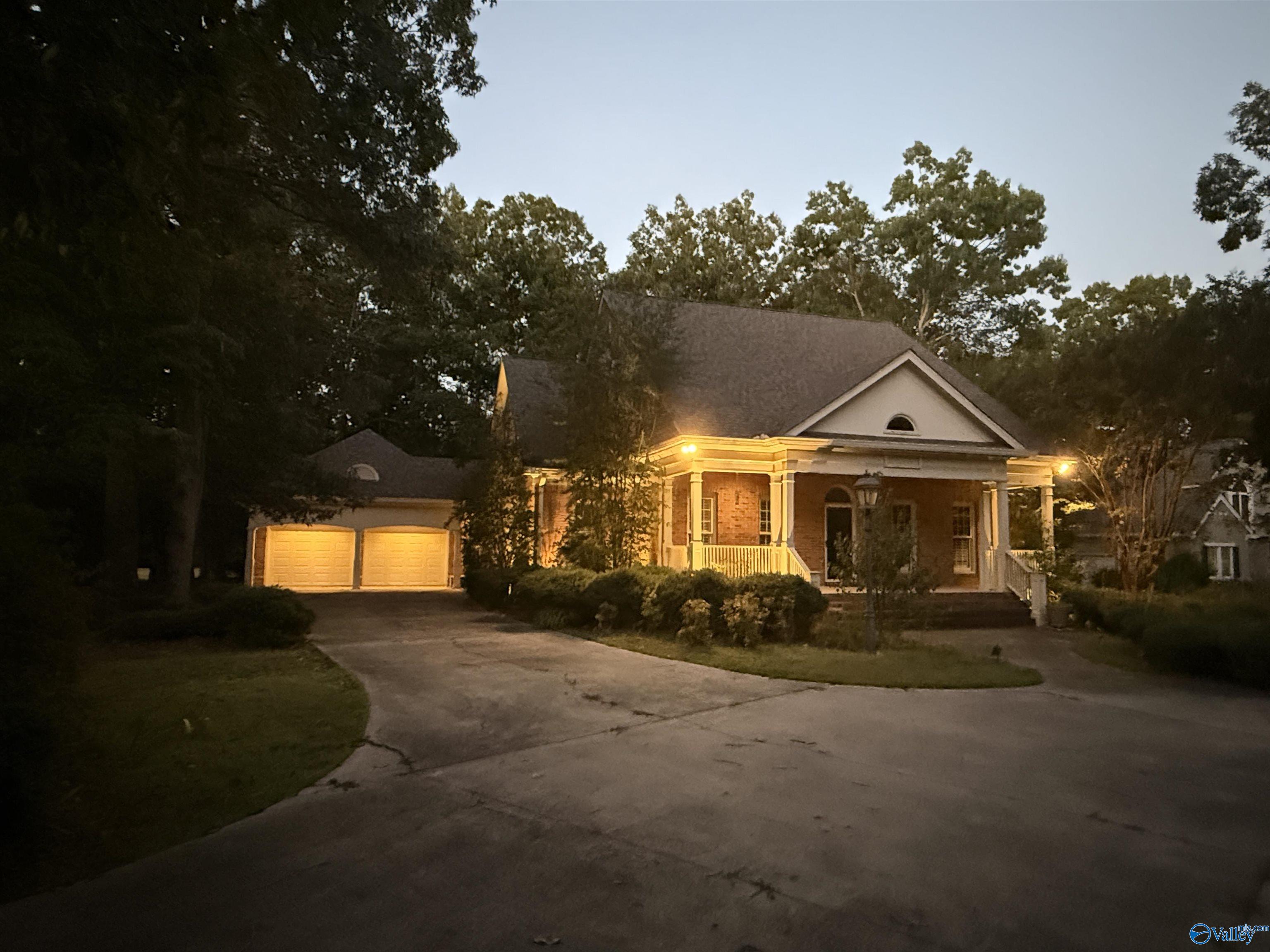 20 Savannah Circle