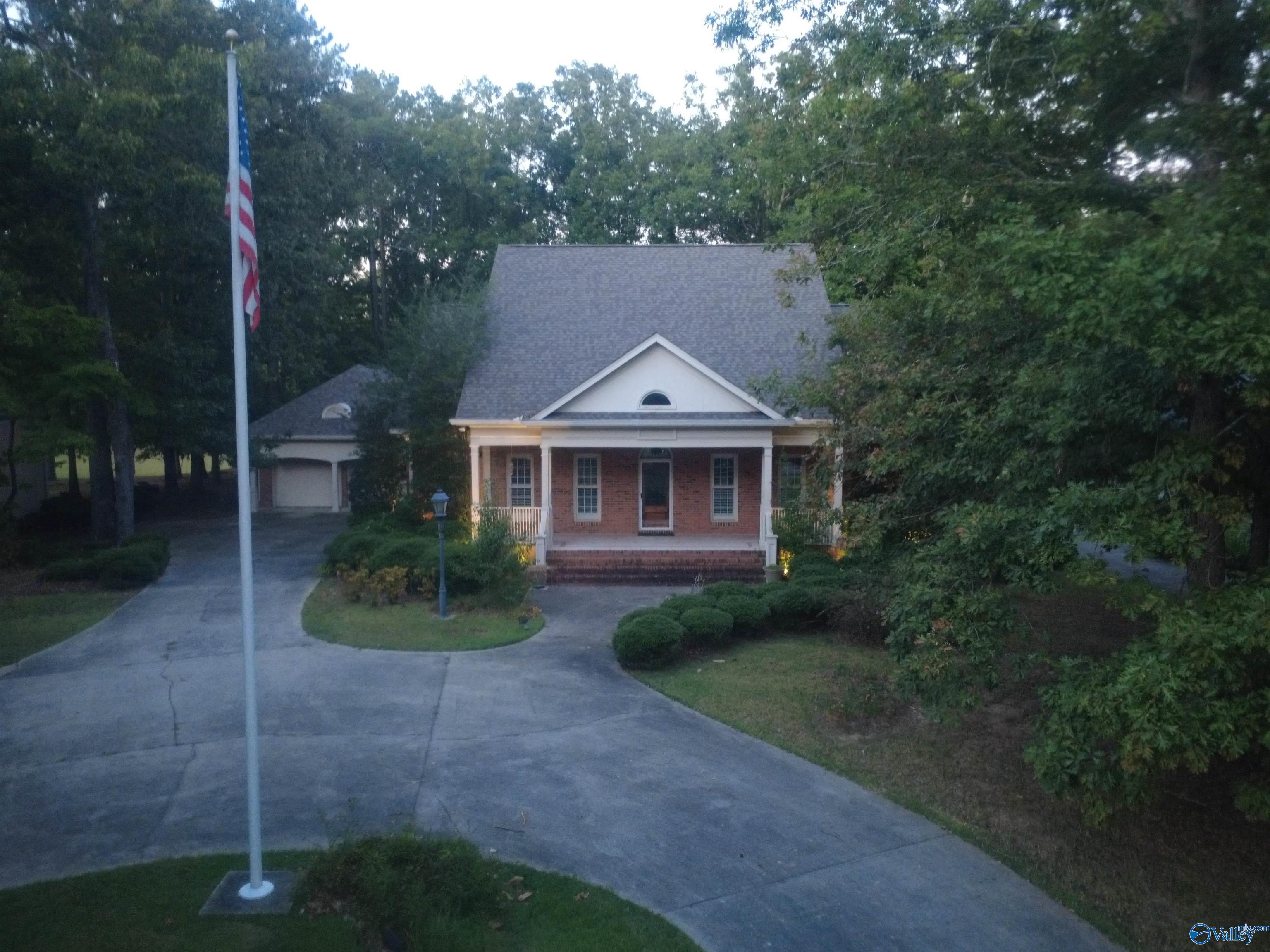 20 Savannah Circle
