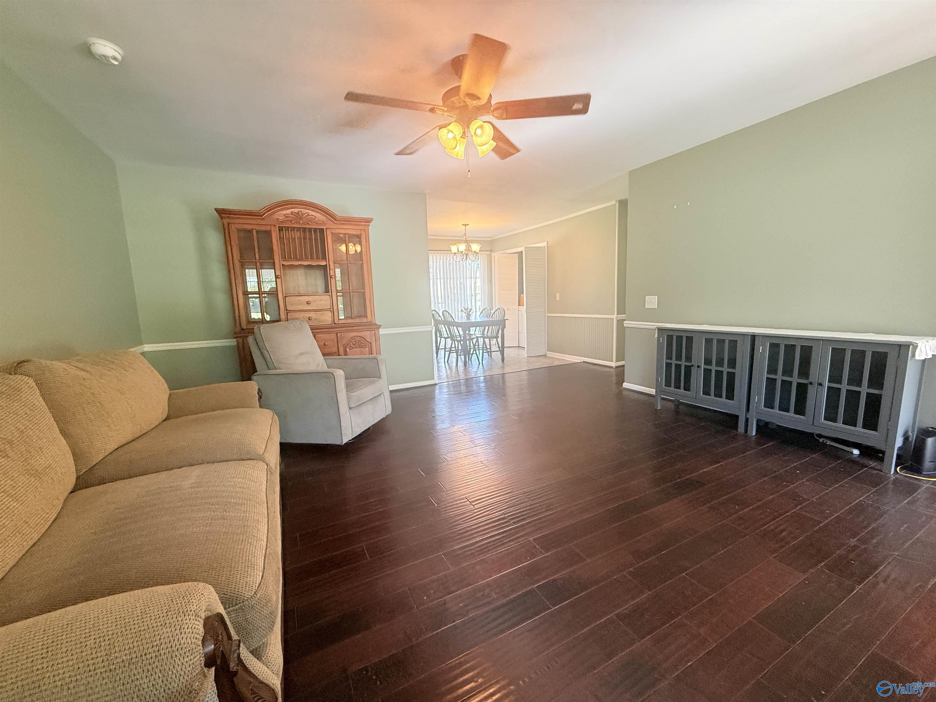 139 Walker Drive SW