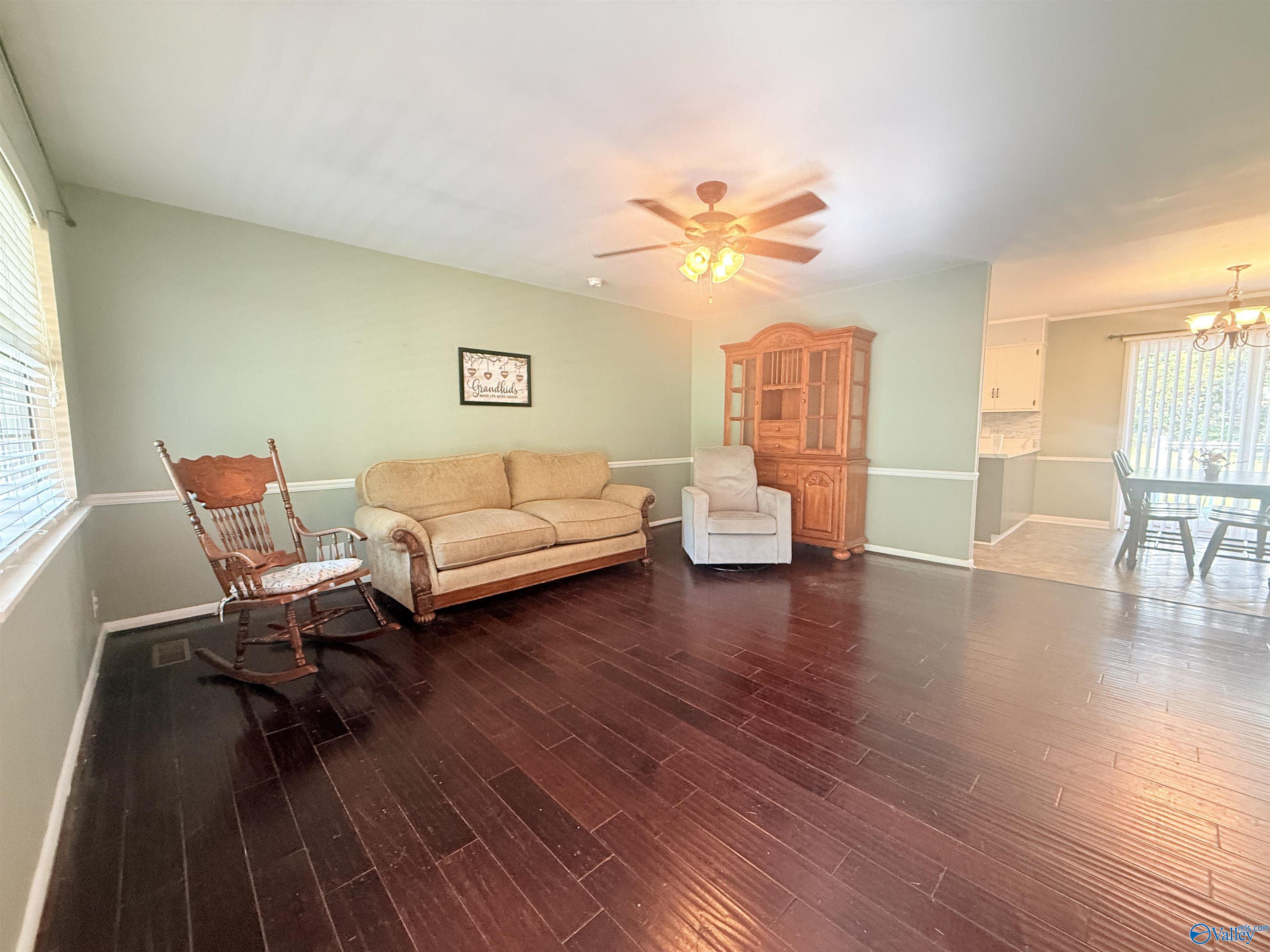 139 Walker Drive SW