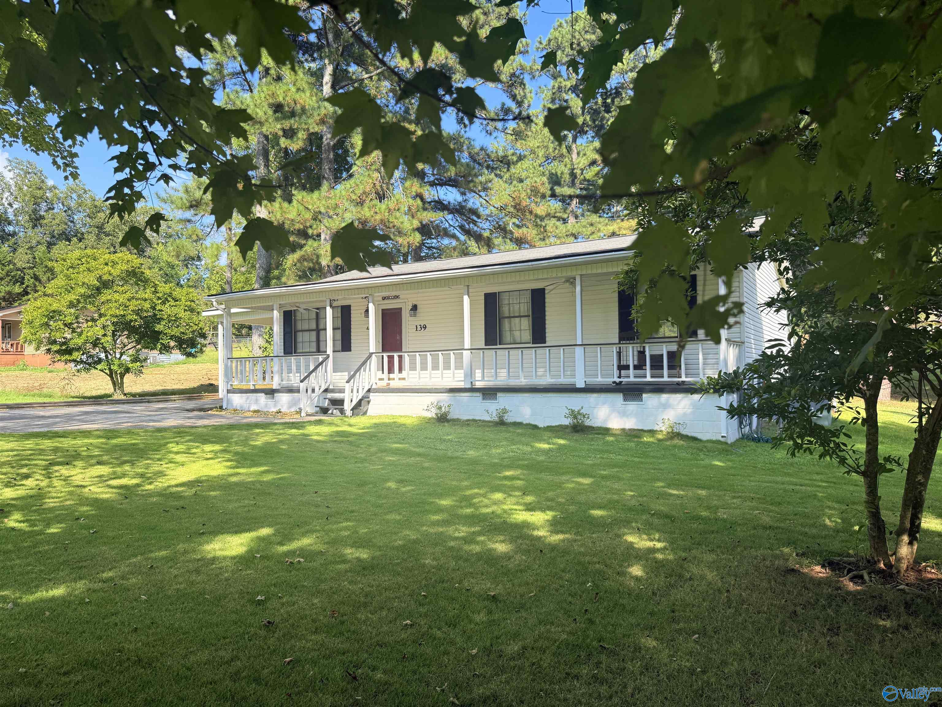 139 Walker Drive SW