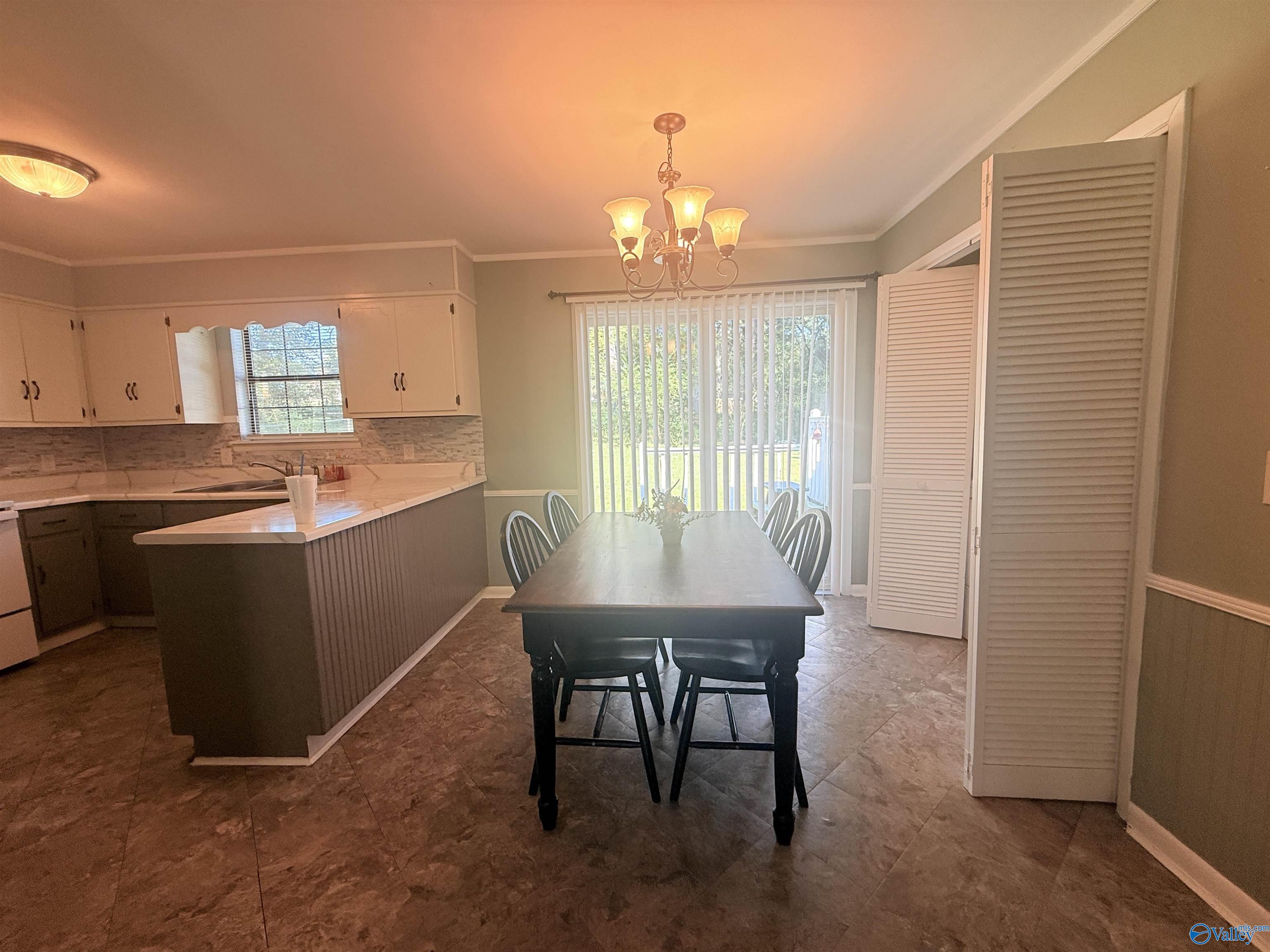 139 Walker Drive SW