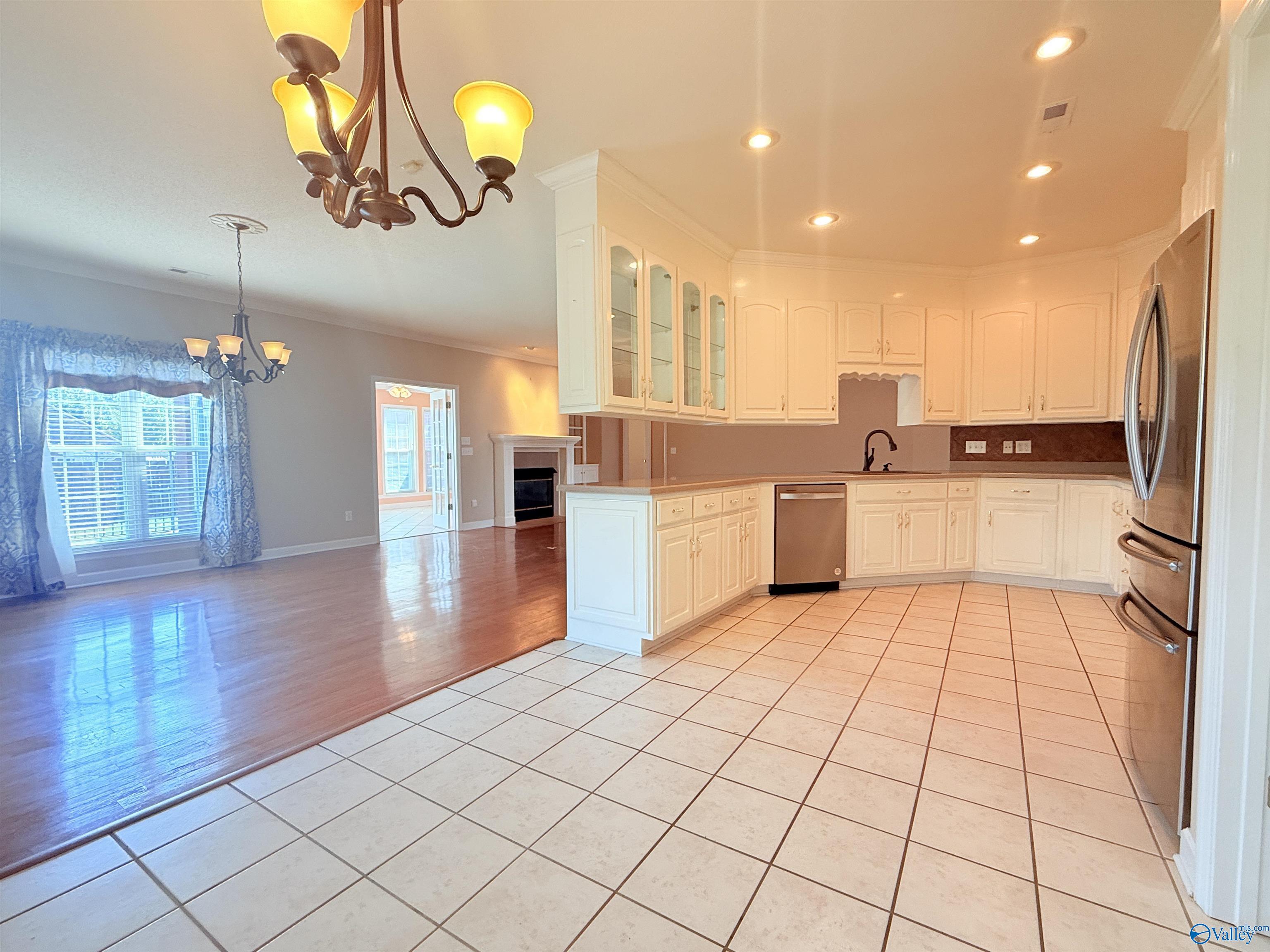 124 Dorset Circle