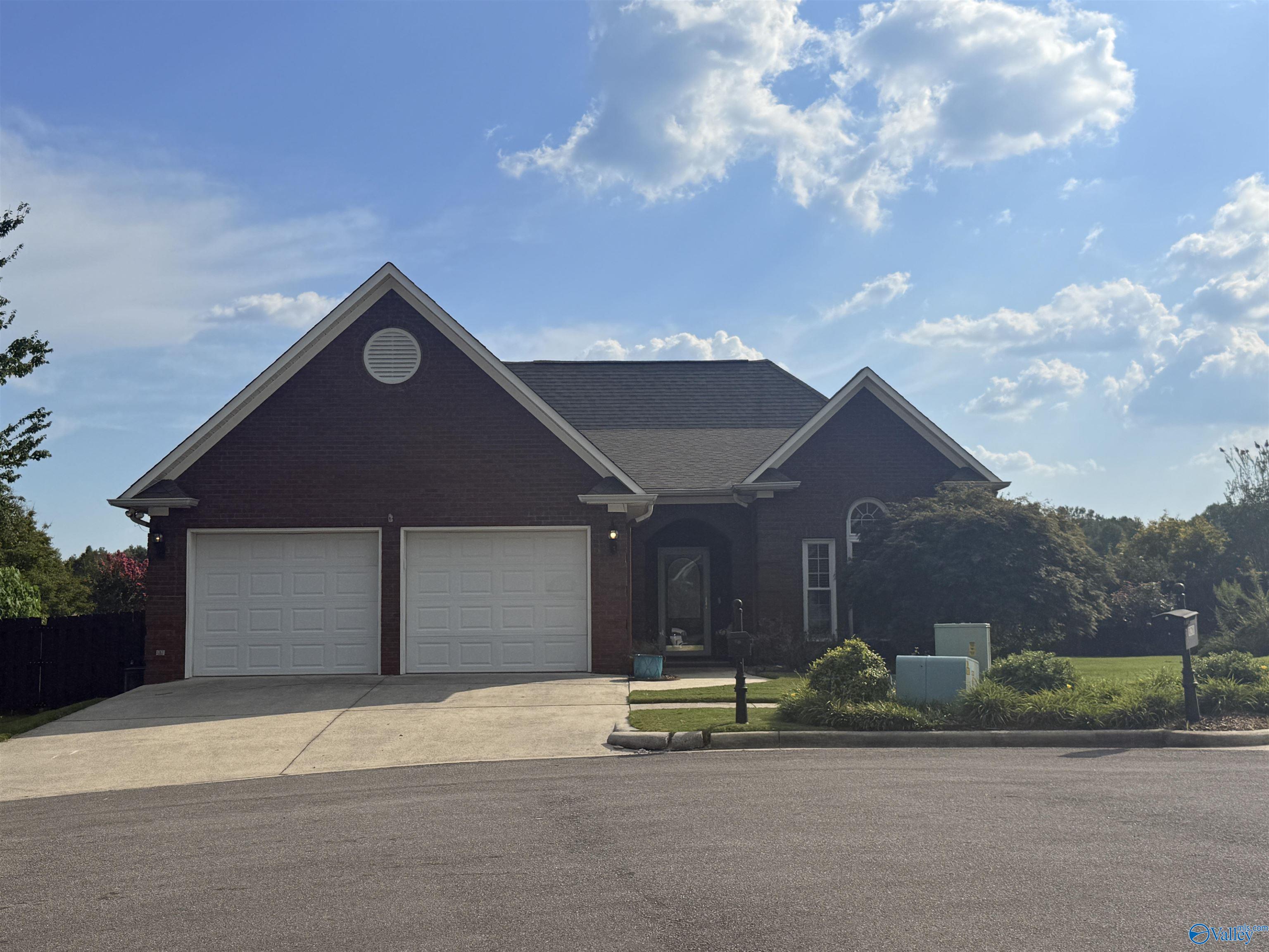 124 Dorset Circle