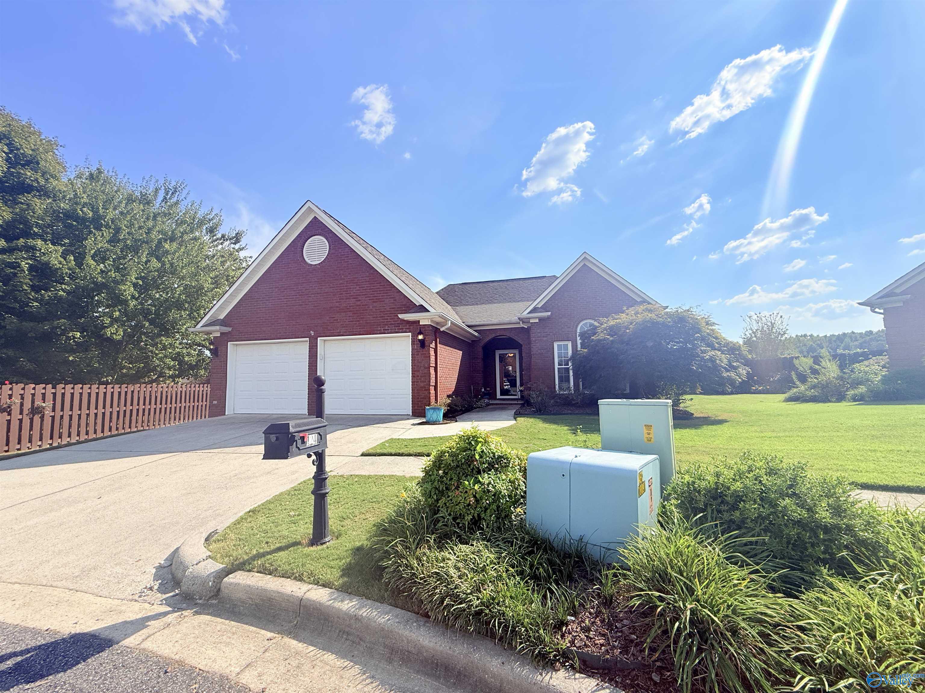 124 Dorset Circle