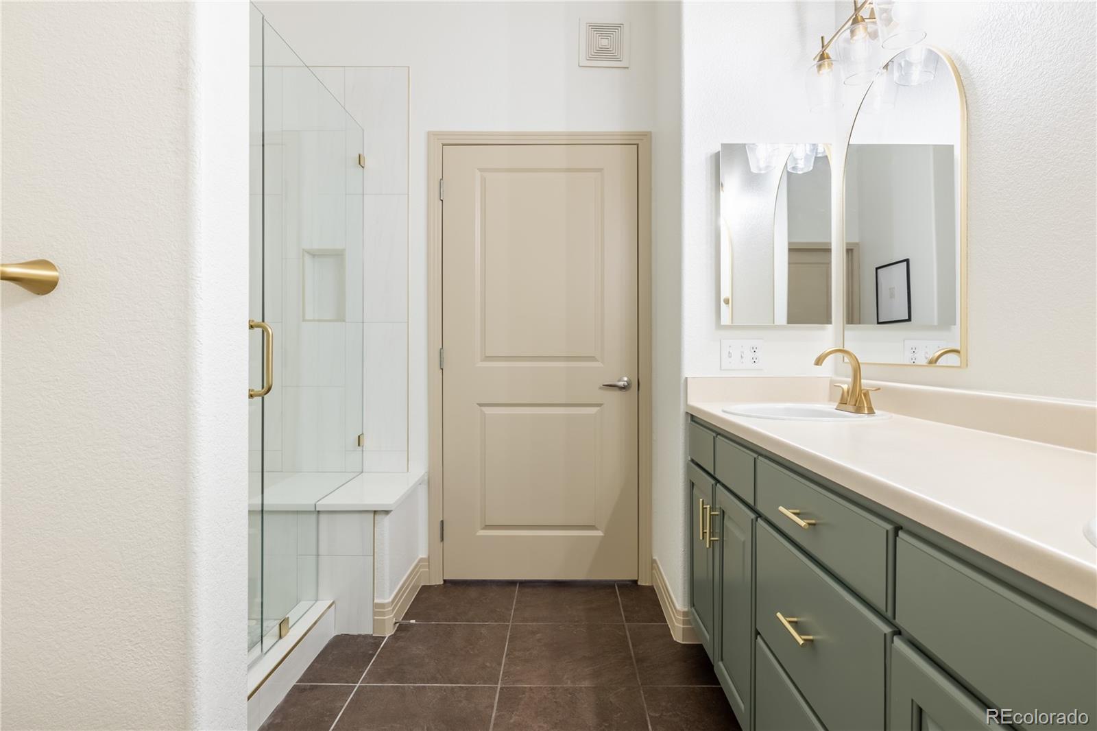 209 Quebec Street Unit: E