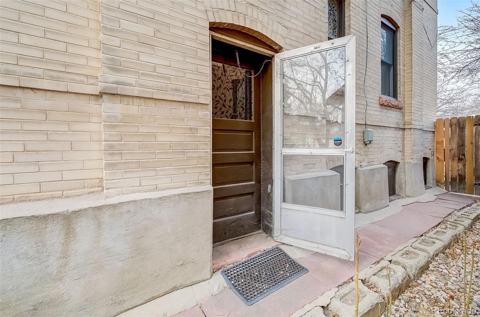 1481 Saint Paul Street