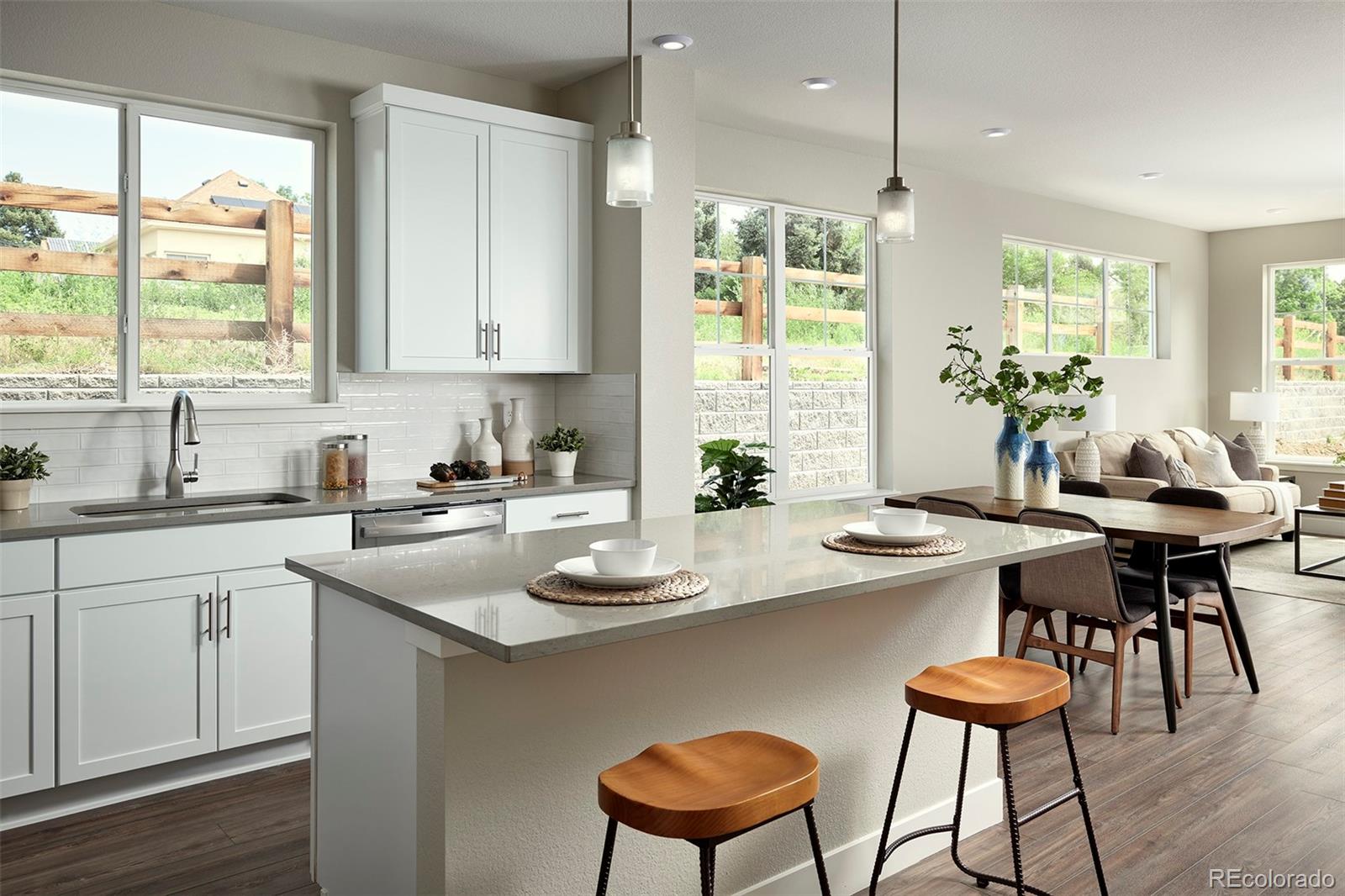 1201 S Kingston Court Unit: 4