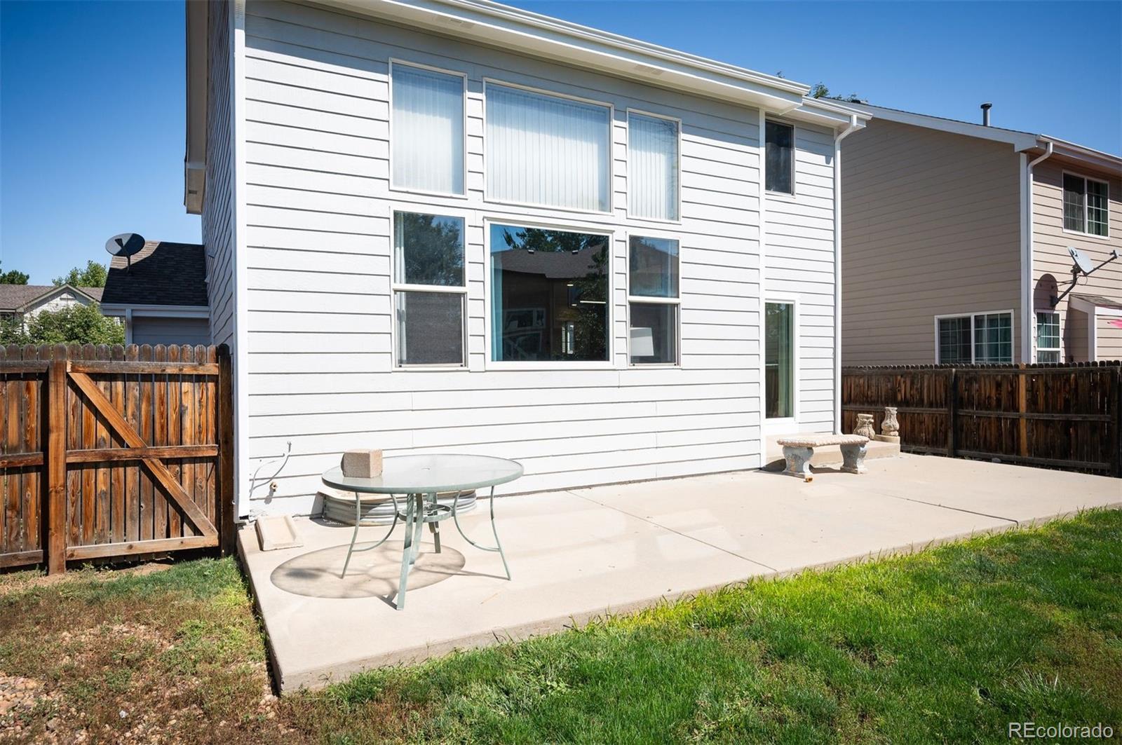 2764 Fernwood Pl