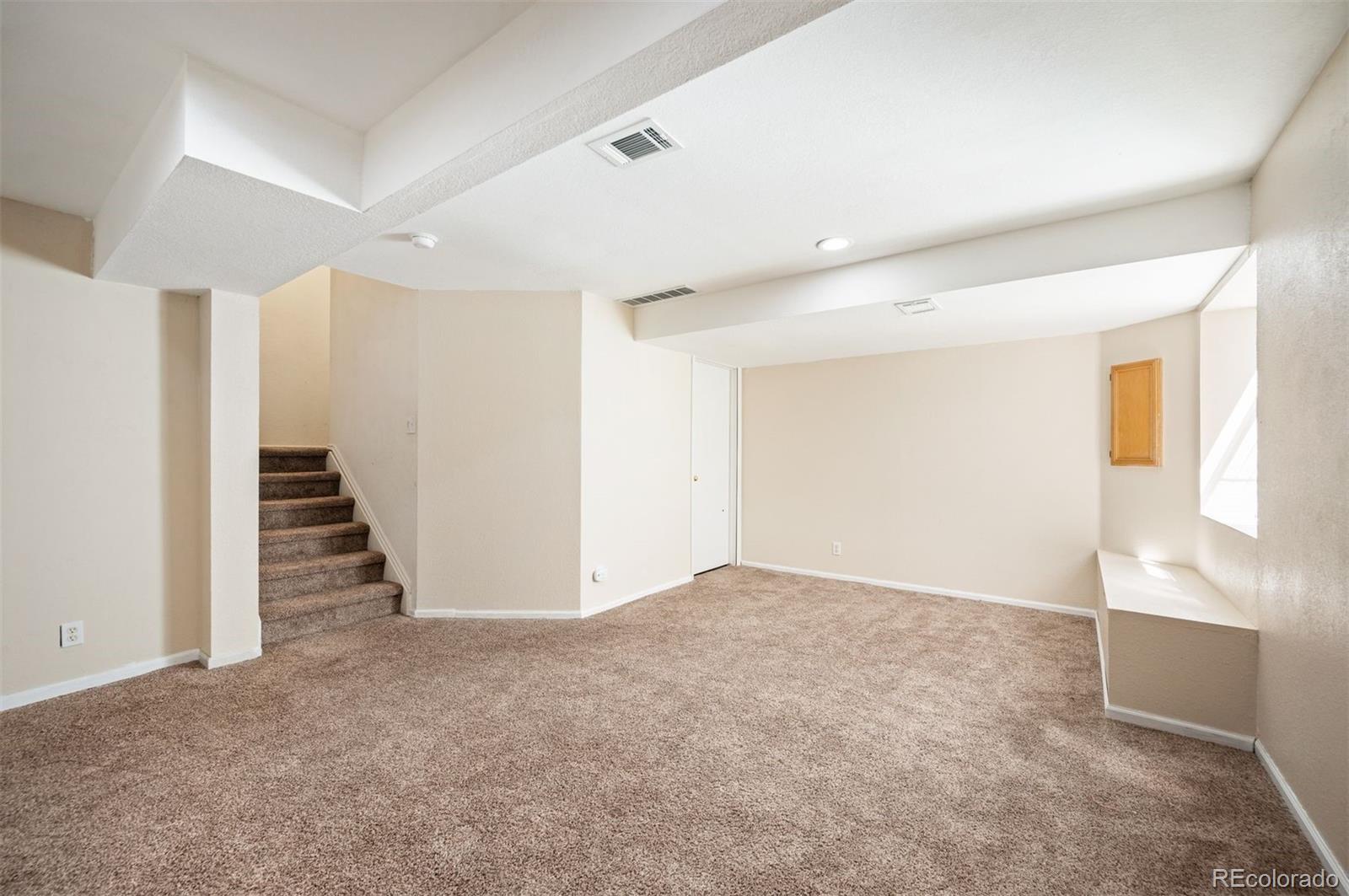 2764 Fernwood Pl