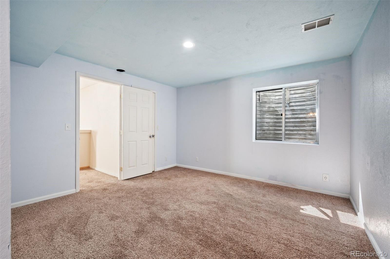 2764 Fernwood Pl