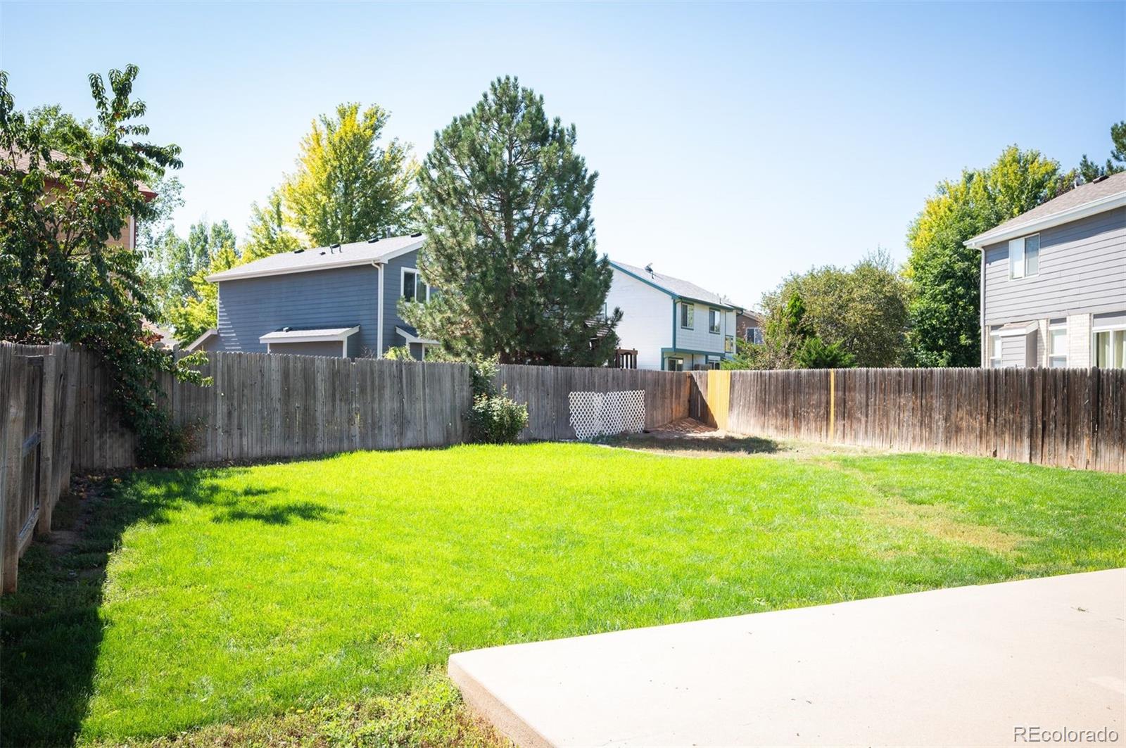 2764 Fernwood Pl