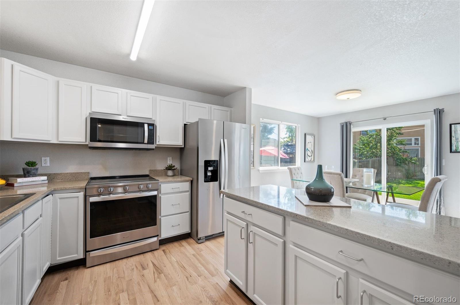 2764 Fernwood Pl