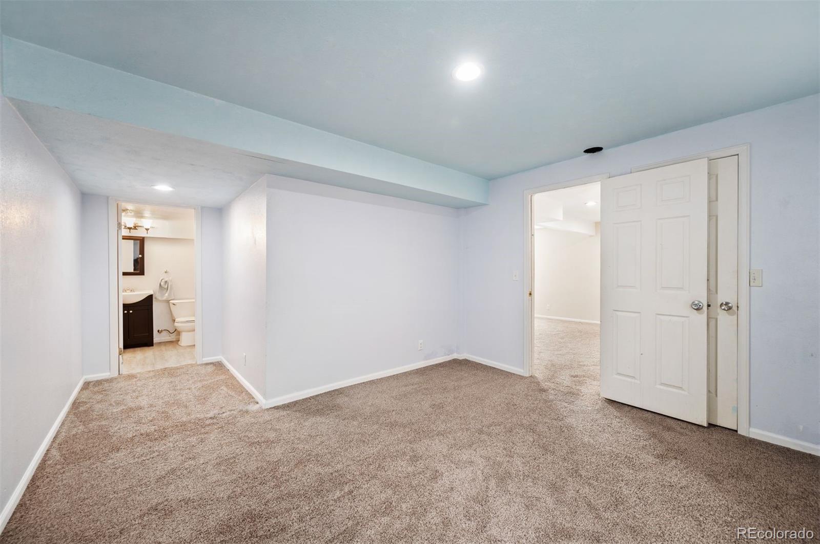 2764 Fernwood Pl