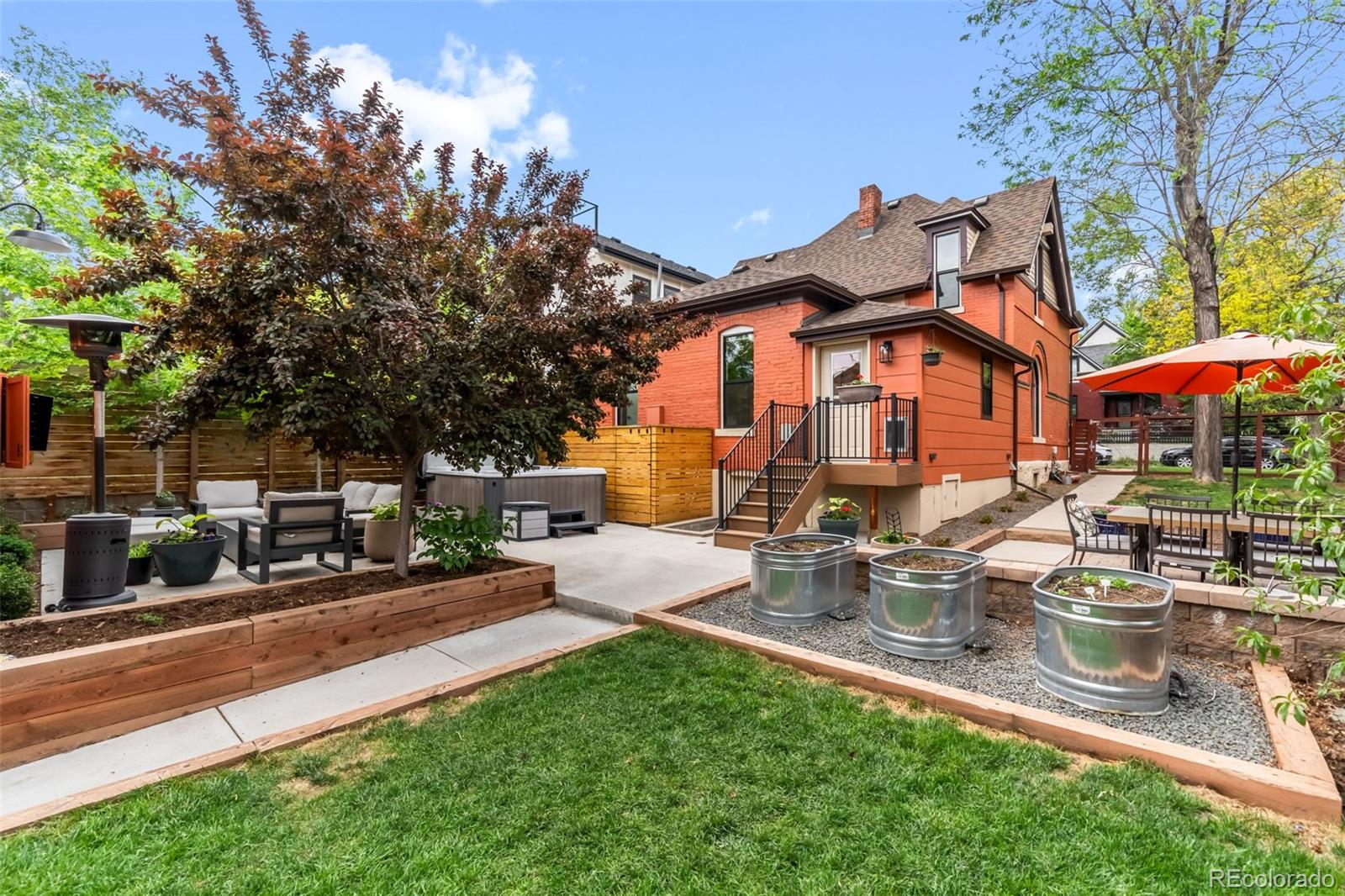 3250 W Hayward Place
