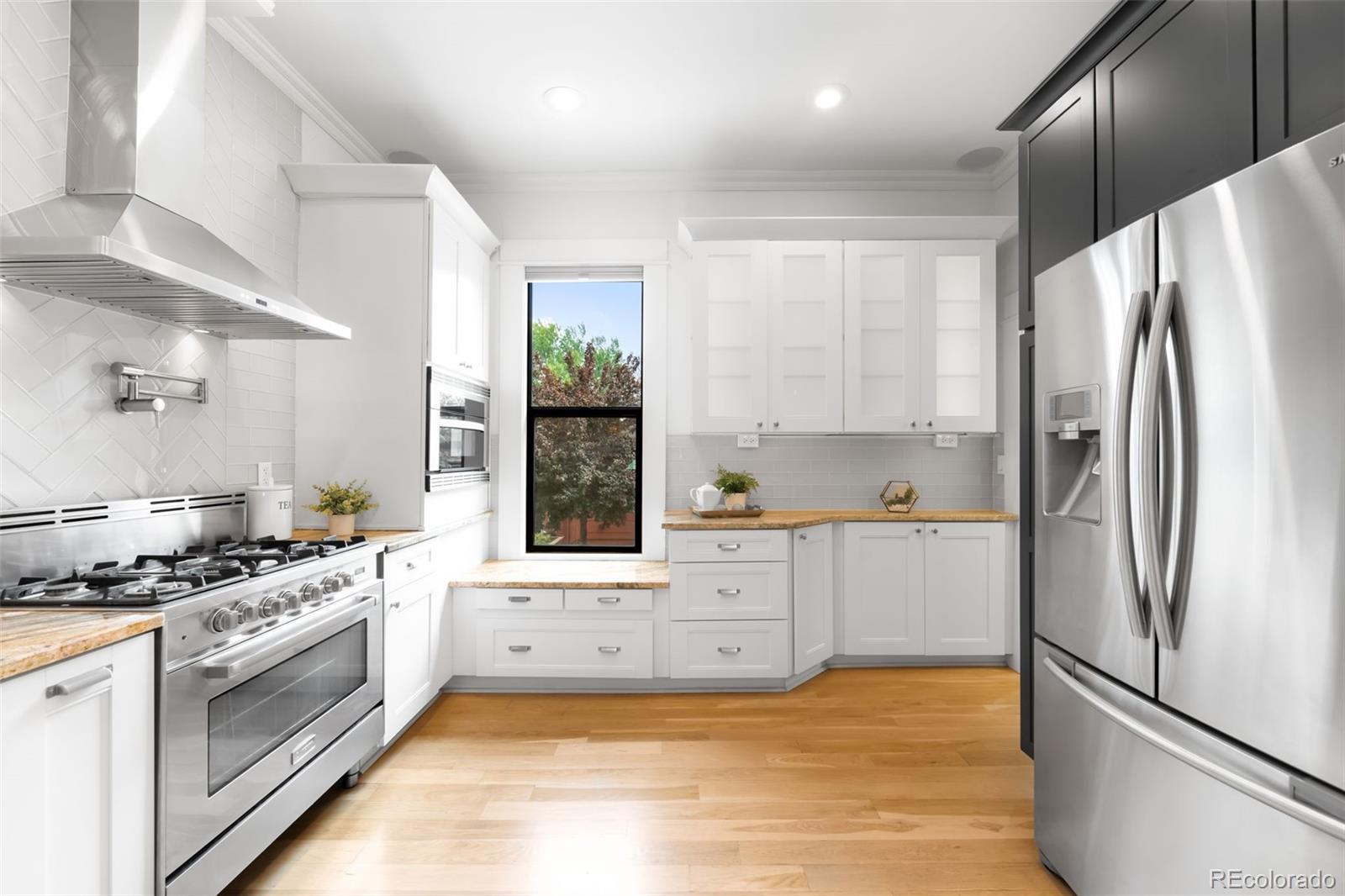 3250 W Hayward Place