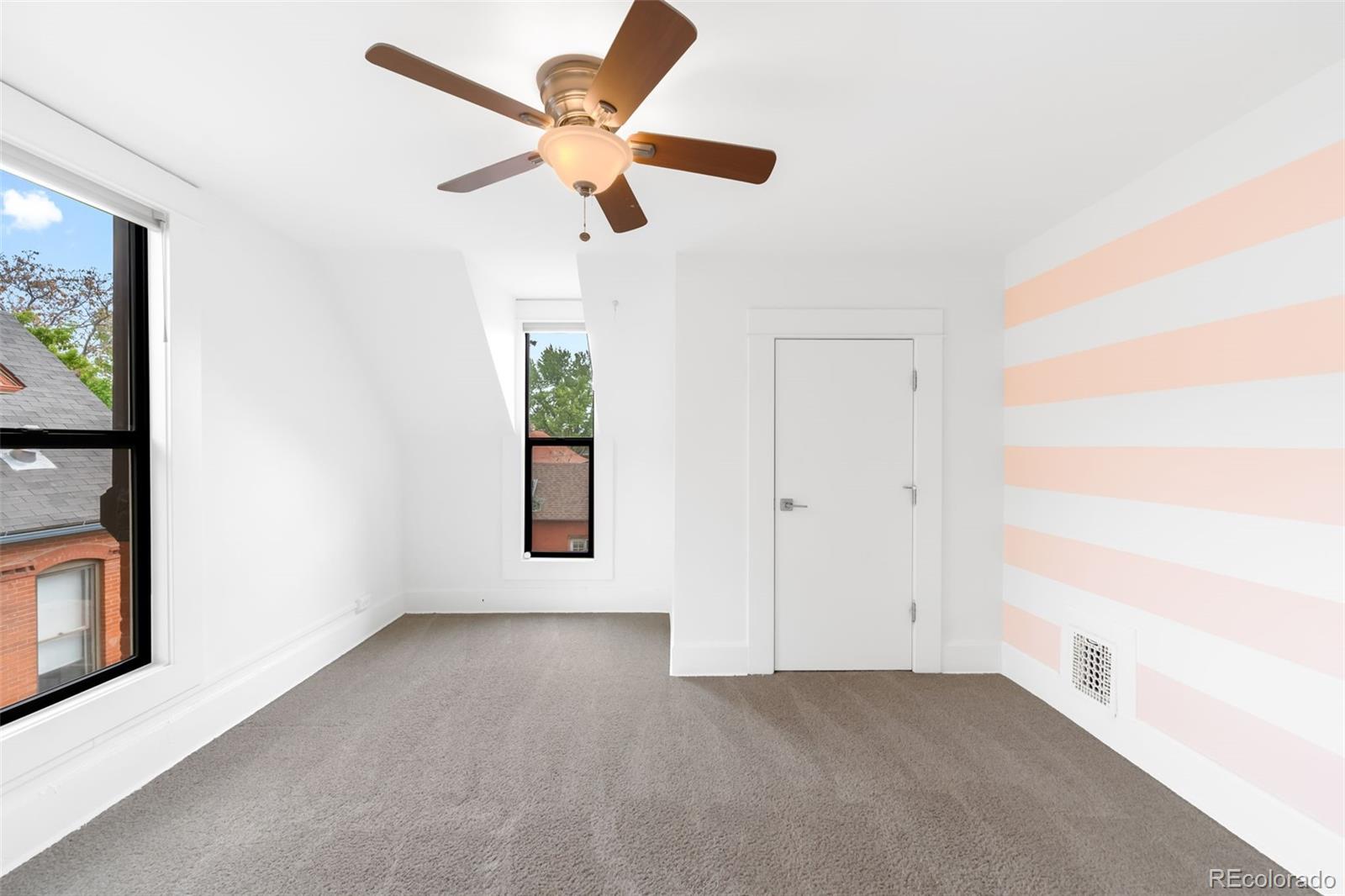 3250 W Hayward Place