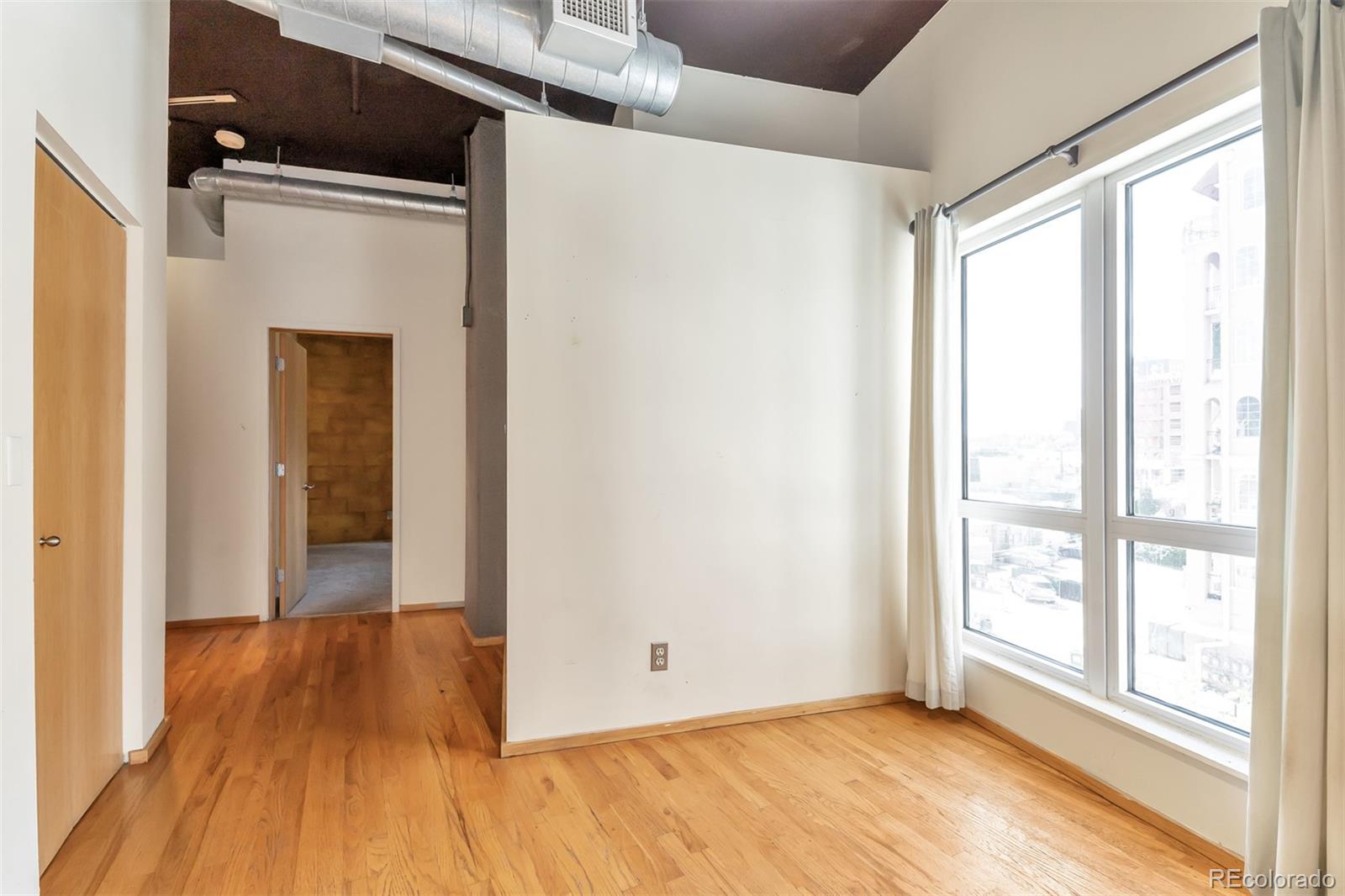290 W 12th Avenue Unit: 401