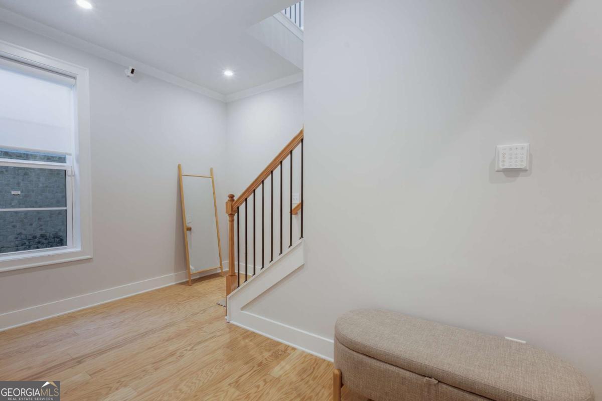 2161 Burnside Drive NW