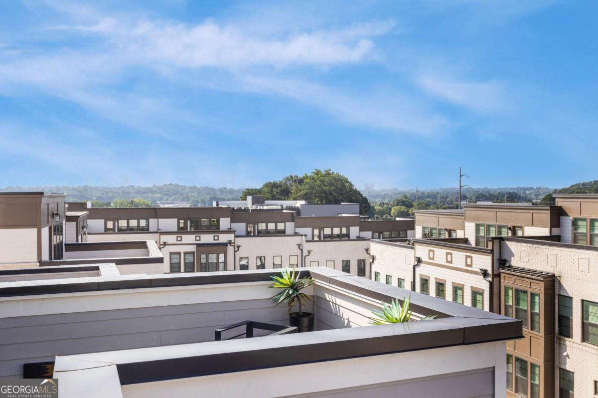 2161 Burnside Drive NW