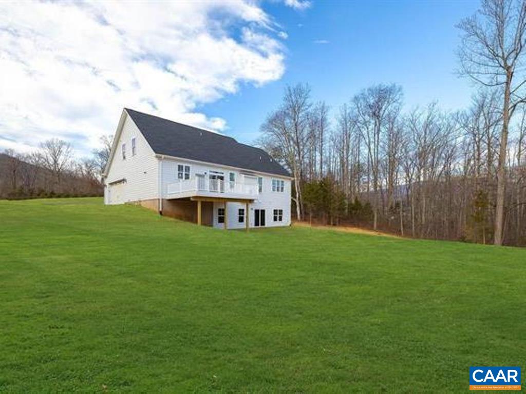 16 YATES CIR Unit: Lot 16