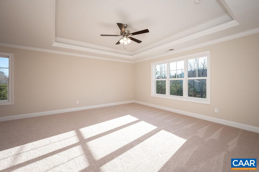 10 BARTHOLOMEW PL Unit: Lot 10