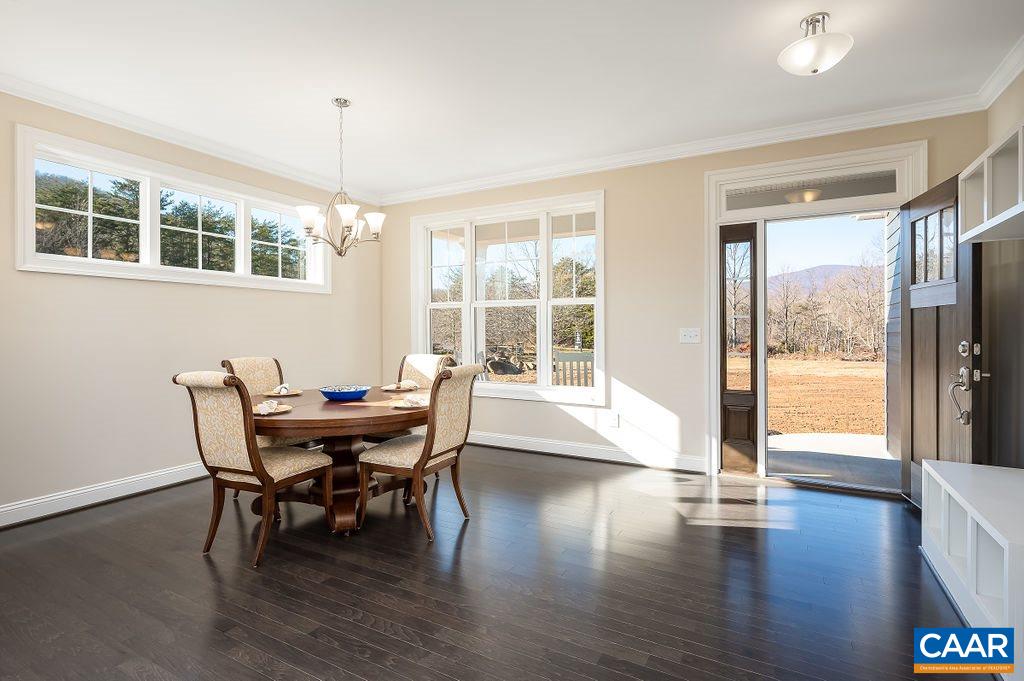 10 BARTHOLOMEW PL Unit: Lot 10