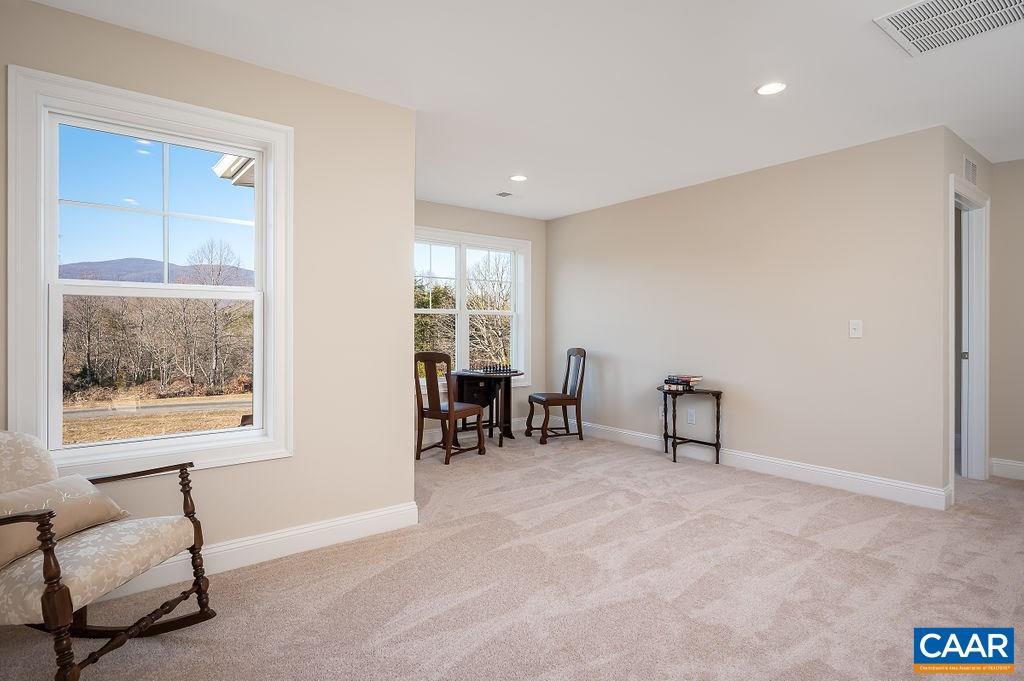10 BARTHOLOMEW PL Unit: Lot 10