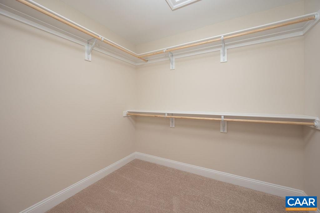 10 BARTHOLOMEW PL Unit: Lot 10