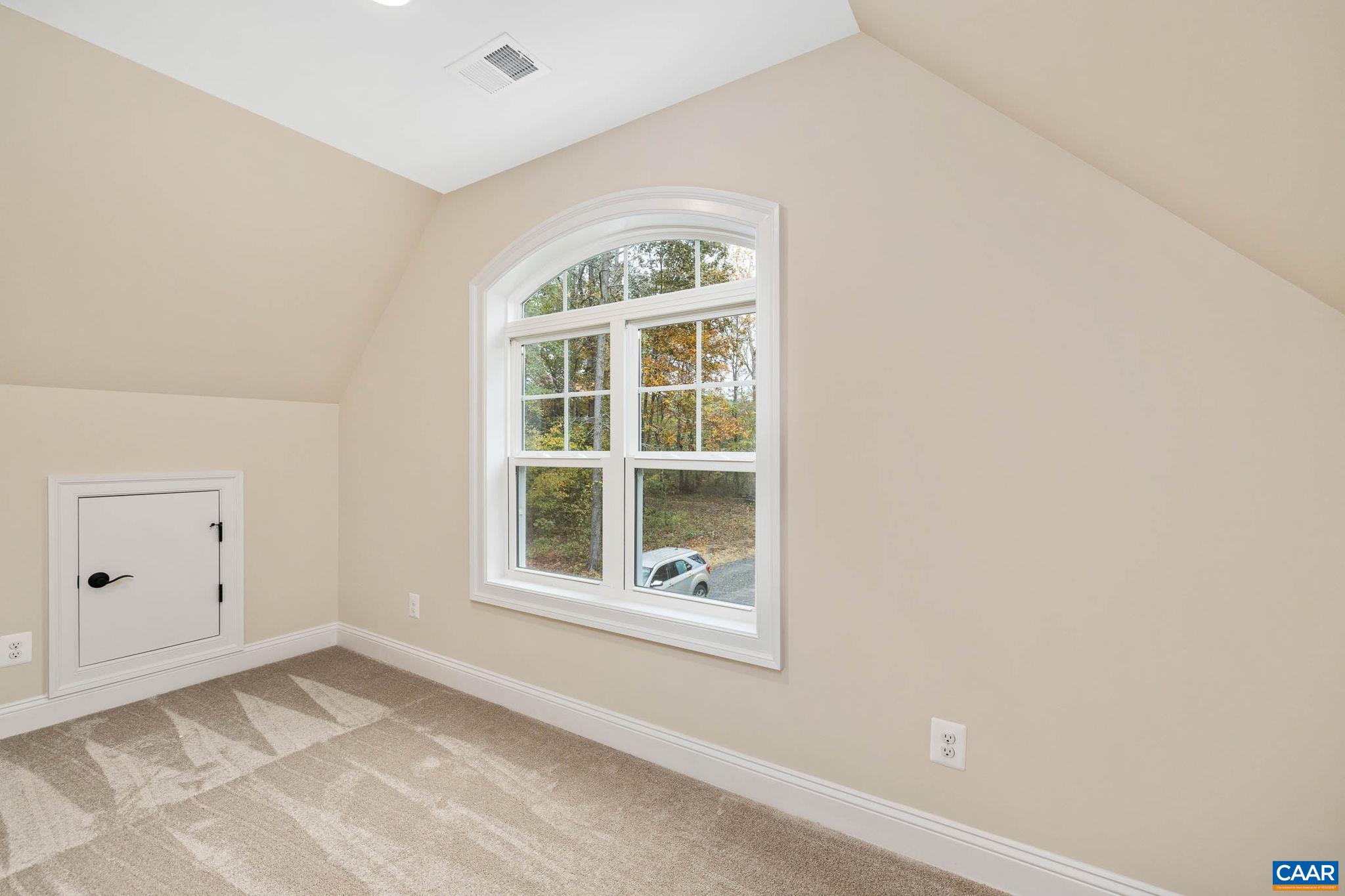 15 YATES CIR