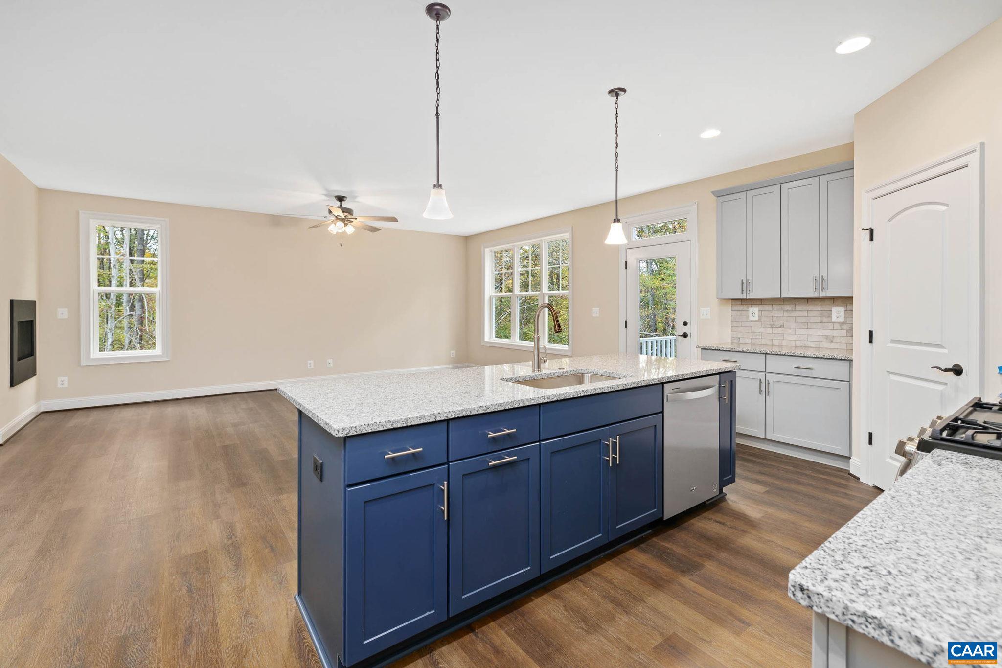 15 YATES CIR