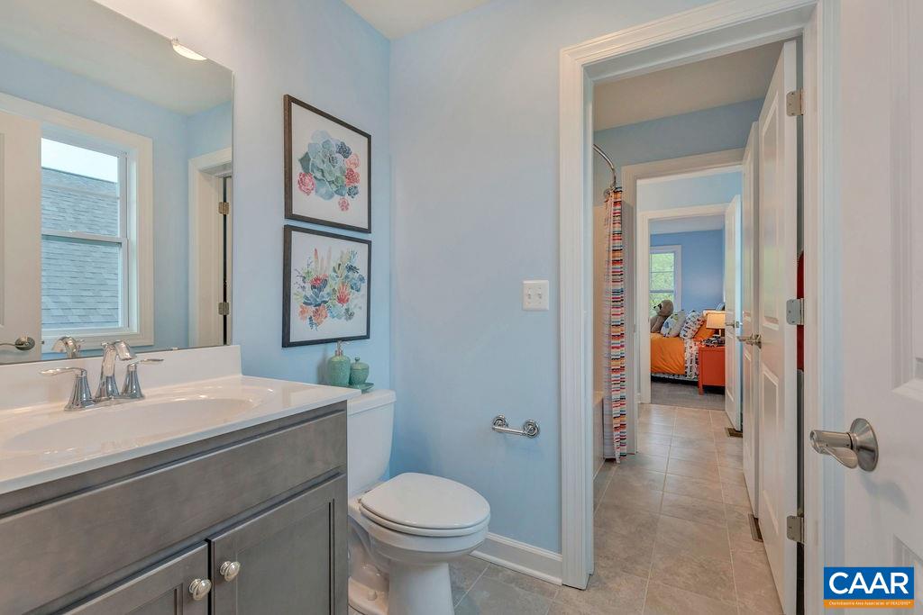 3592 THICKET RUN PL