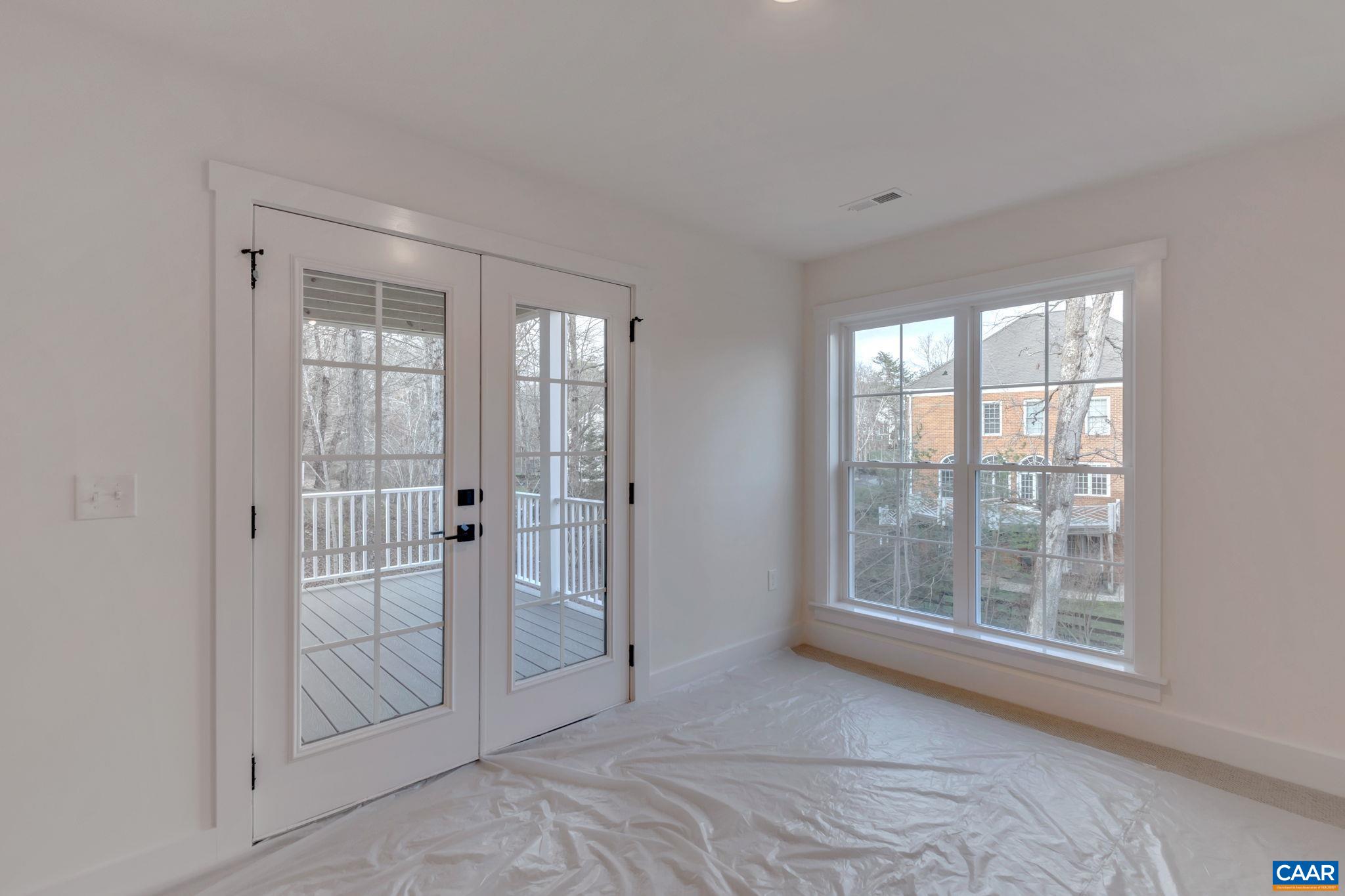 2499 WILTSHIRE CLOSE