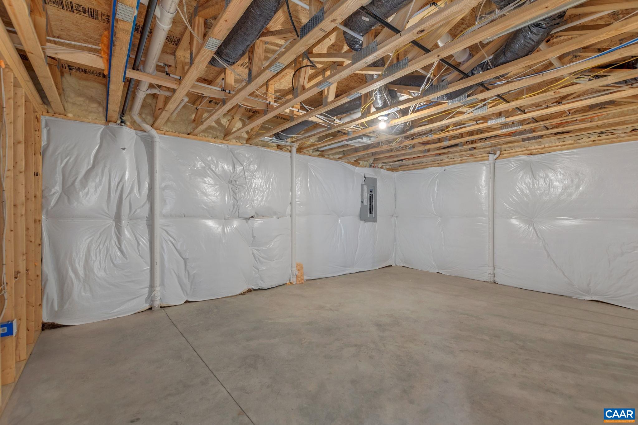 2499 WILTSHIRE CLOSE