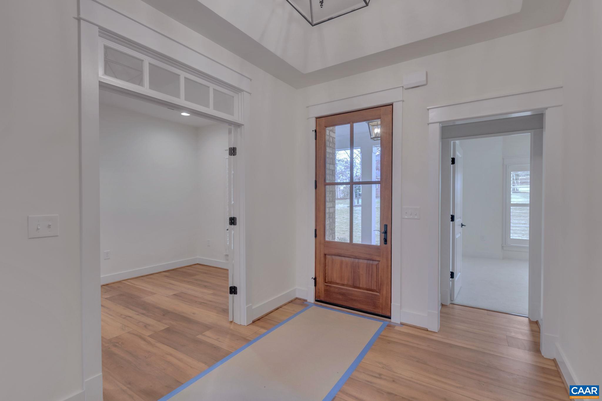 2499 WILTSHIRE CLOSE