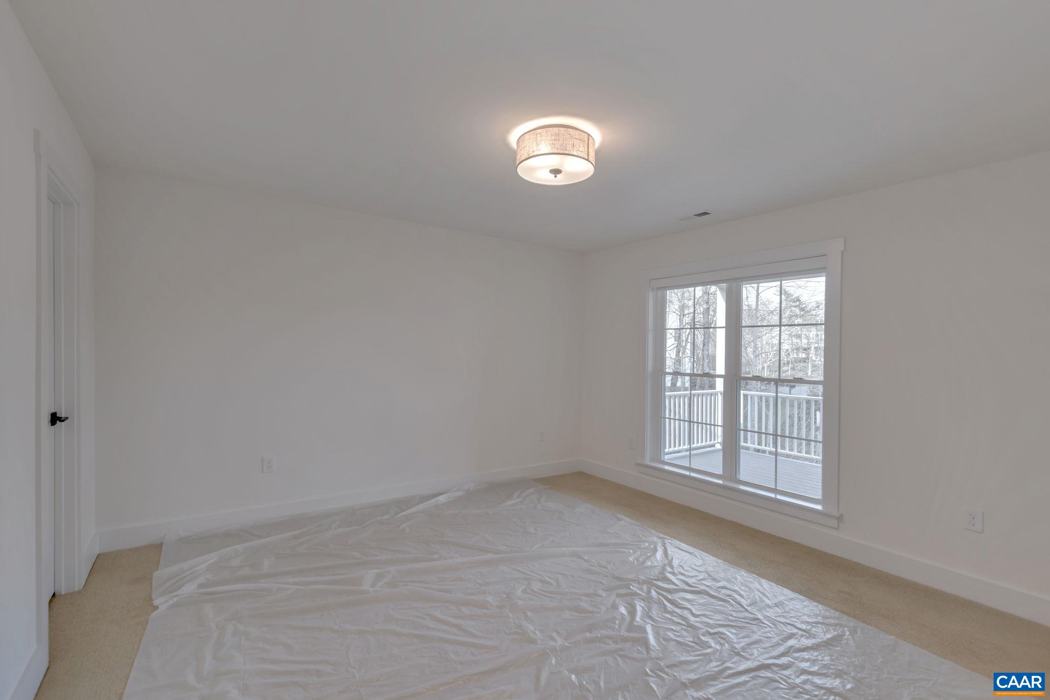 2499 WILTSHIRE CLOSE
