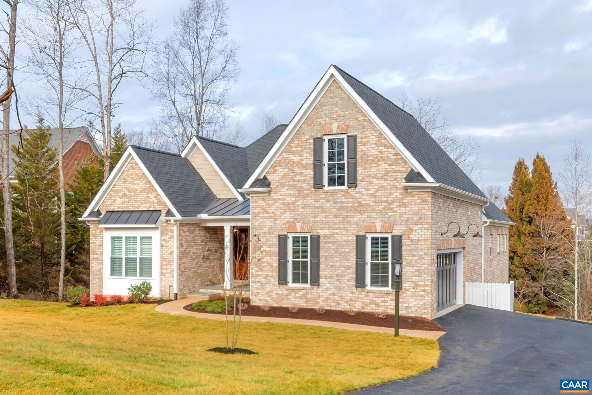 2499 WILTSHIRE CLOSE