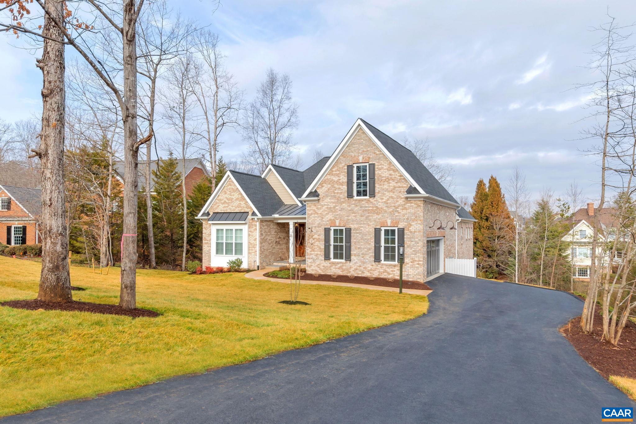 2499 WILTSHIRE CLOSE