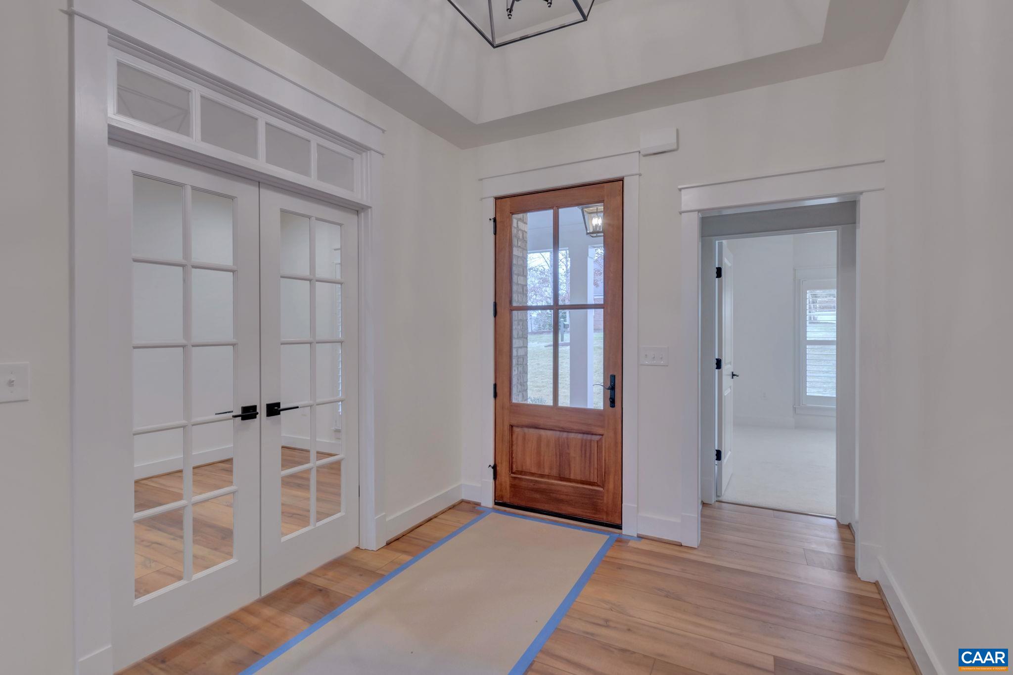 2499 WILTSHIRE CLOSE