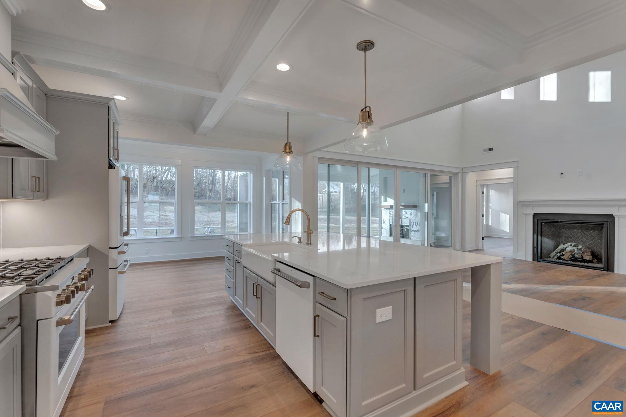 11 EAGLE VIEW